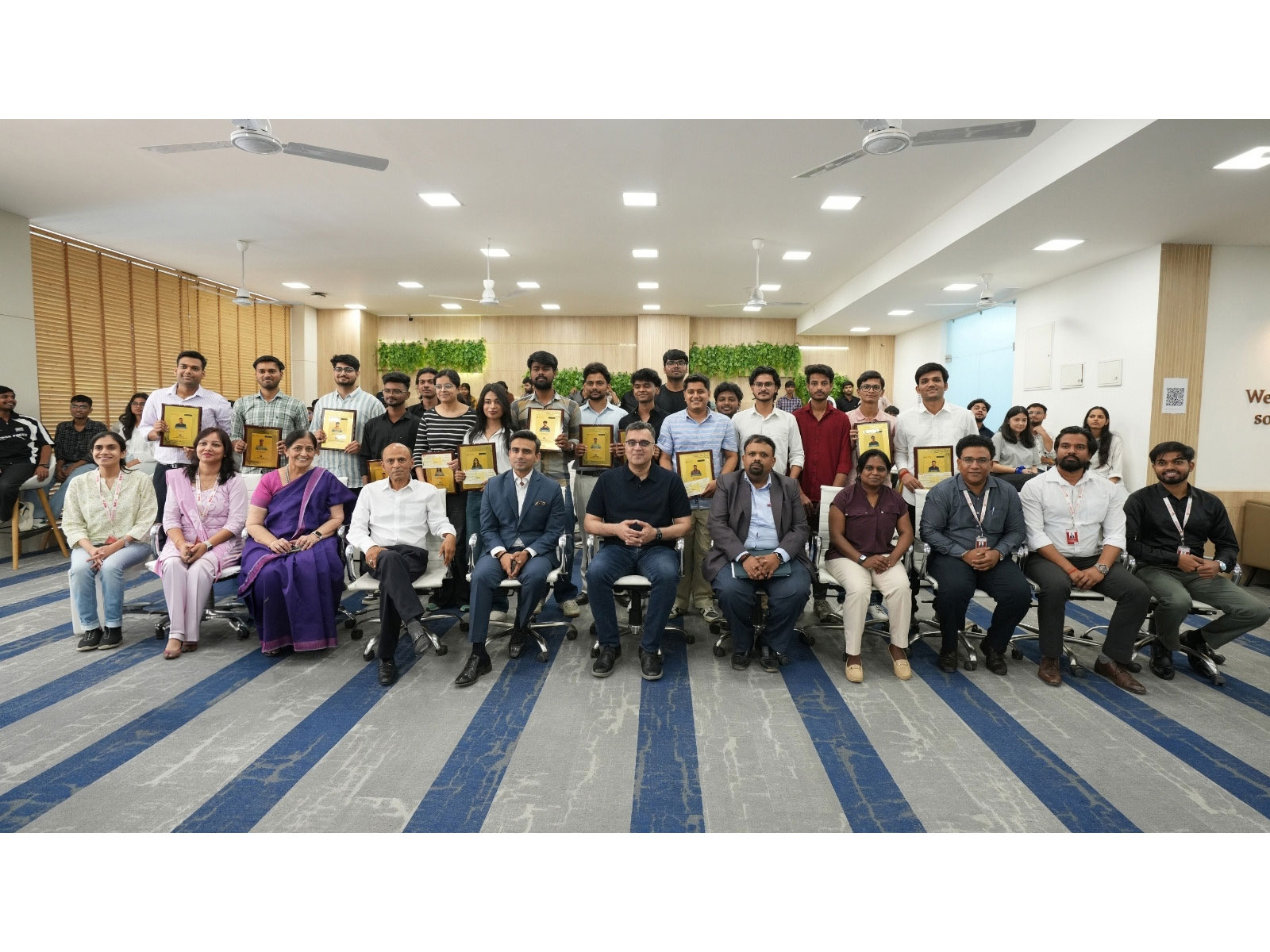  It Is True That the Apple Doesn’t Fall Far From the Tree; At Galgotias University, 18 Students Have Swiftly Won Apple’s Swift Student Challenge