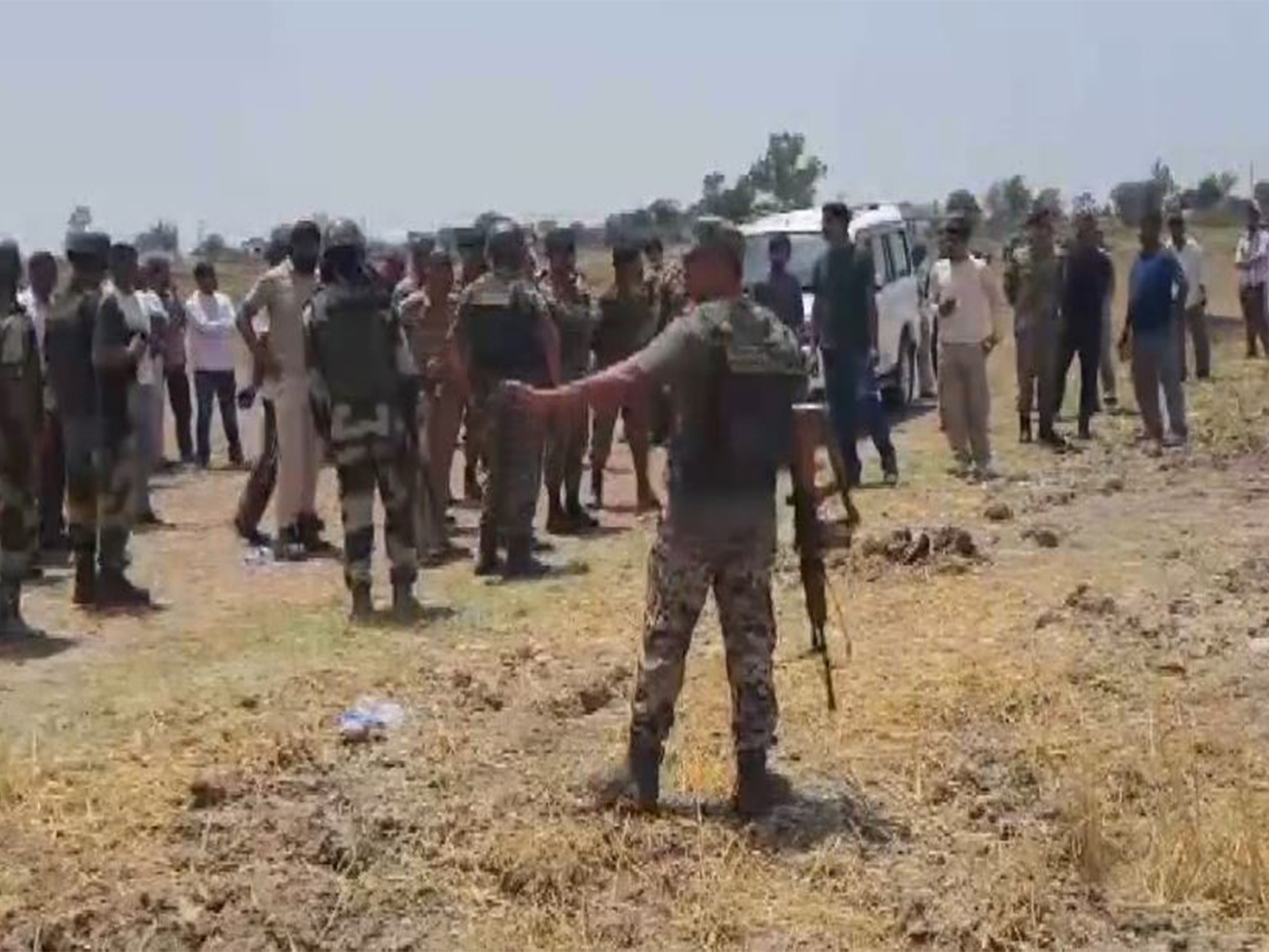 Security forces launch search op after suspected drone-dropped packet recovered in Jammu (Photo/ANI)