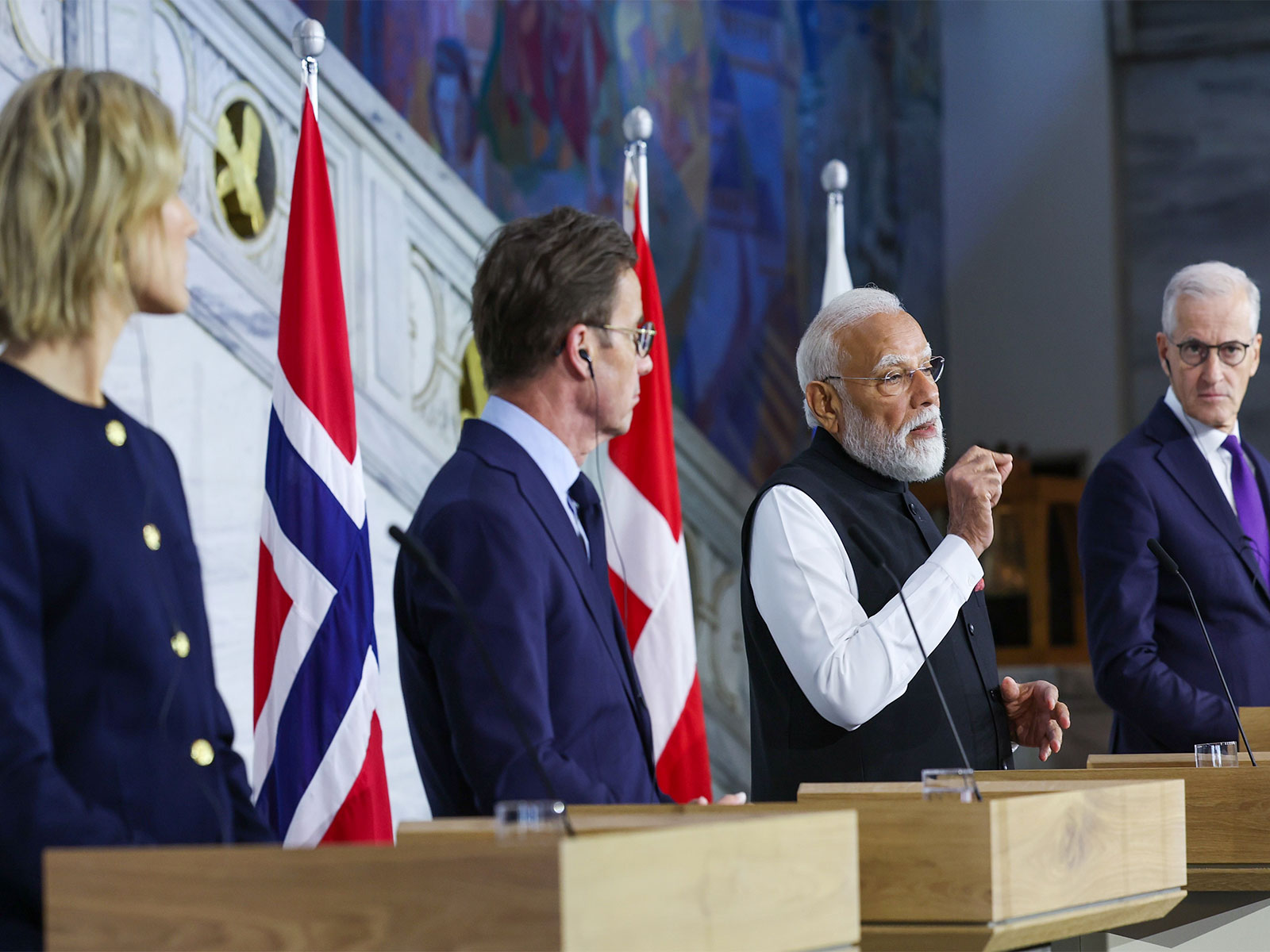 Prime Minister Narendra Modi speaks at the 3rd India-Nordic Summit, in Oslo (Photo/DPR PMO)
