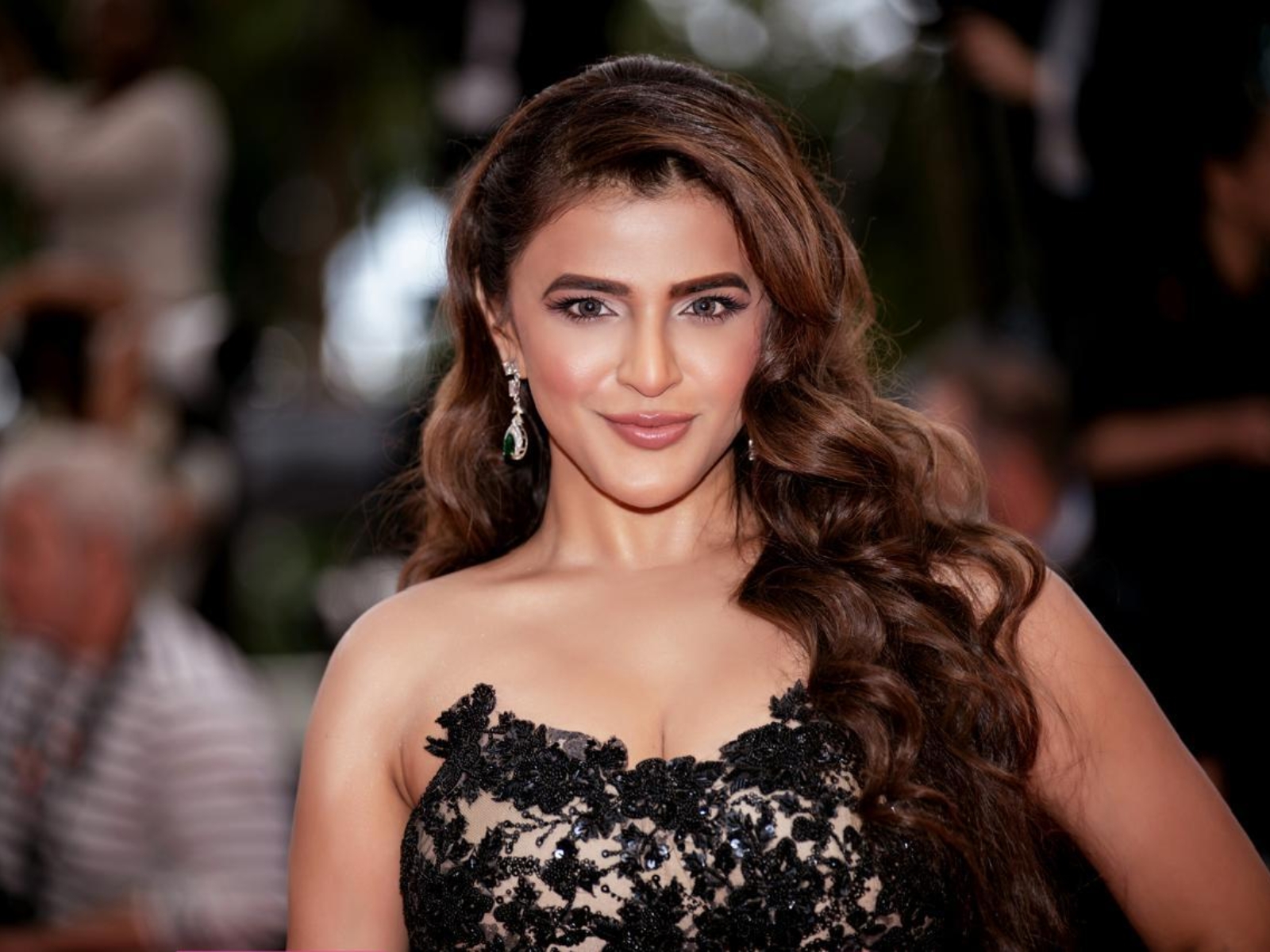 Manasi Pawar Makes a Jaw-Dropping Red Carpet Debut at the 2026 Cannes Film Festival