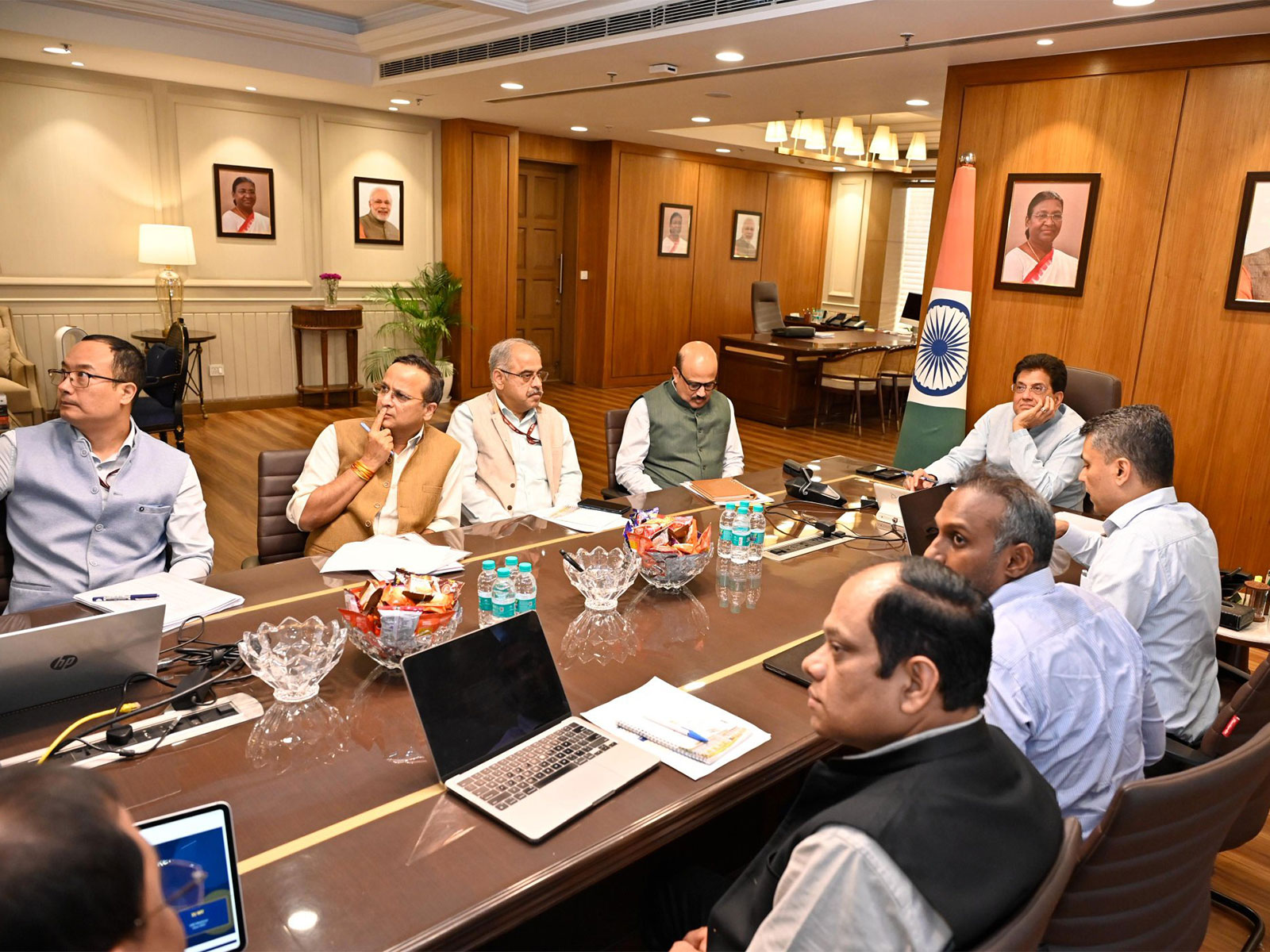Piyush Goyal reviews precious metals sector (Photo/X@PiyushGoyalOffc) Piyush Goyal reviews precious metals sector (Photo/X@PiyushGoyalOffc)