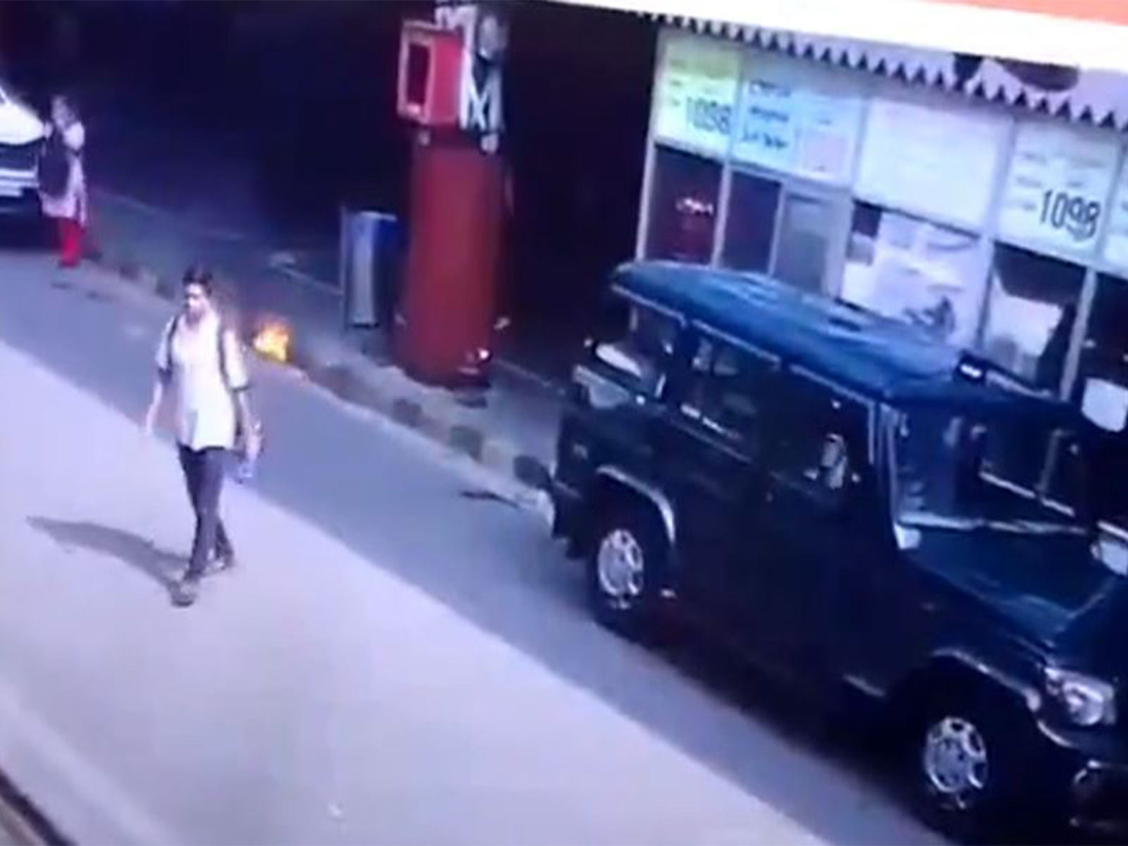 CCTV visual outside Howrah station (Photo/Railways) CCTV visual outside Howrah station (Photo/Railways)