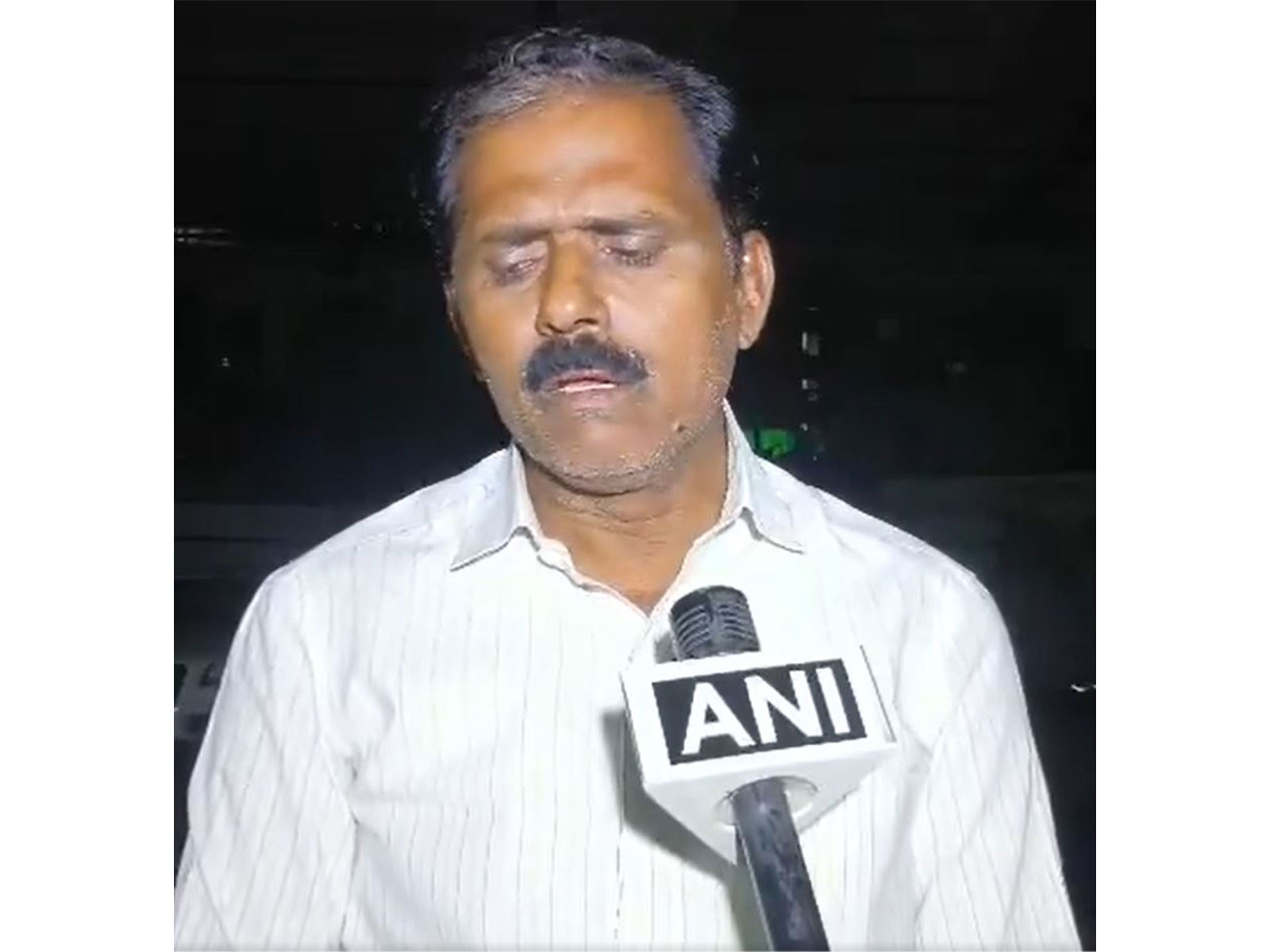 Secretary of Seth Hiralal Saraswati Prashala, Dr Satish Gawli (Photo/ANI) Secretary of Seth Hiralal Saraswati Prashala, Dr Satish Gawli (Photo/ANI)