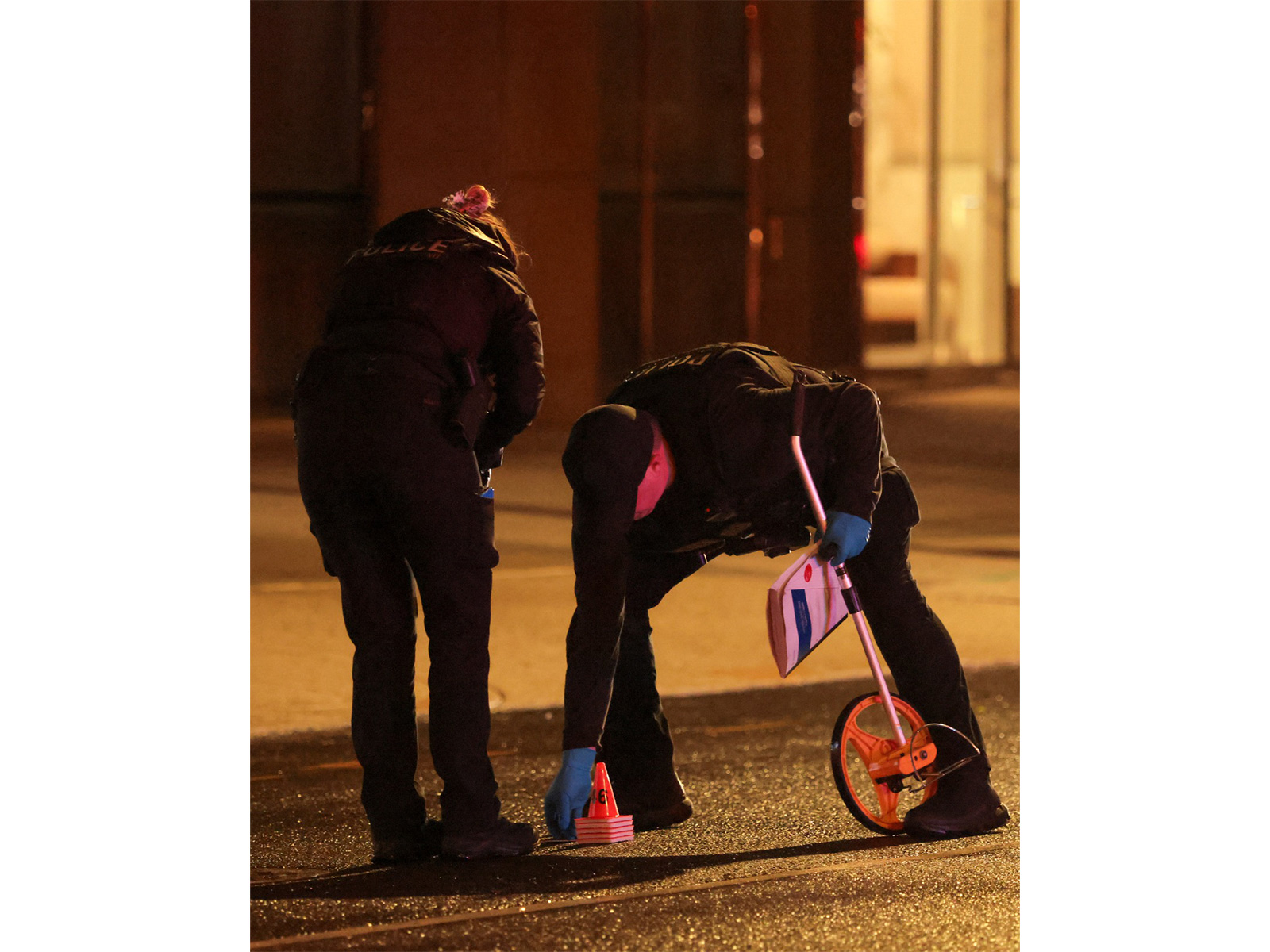 Secret Service officer at the scene (Photo/Reuters)