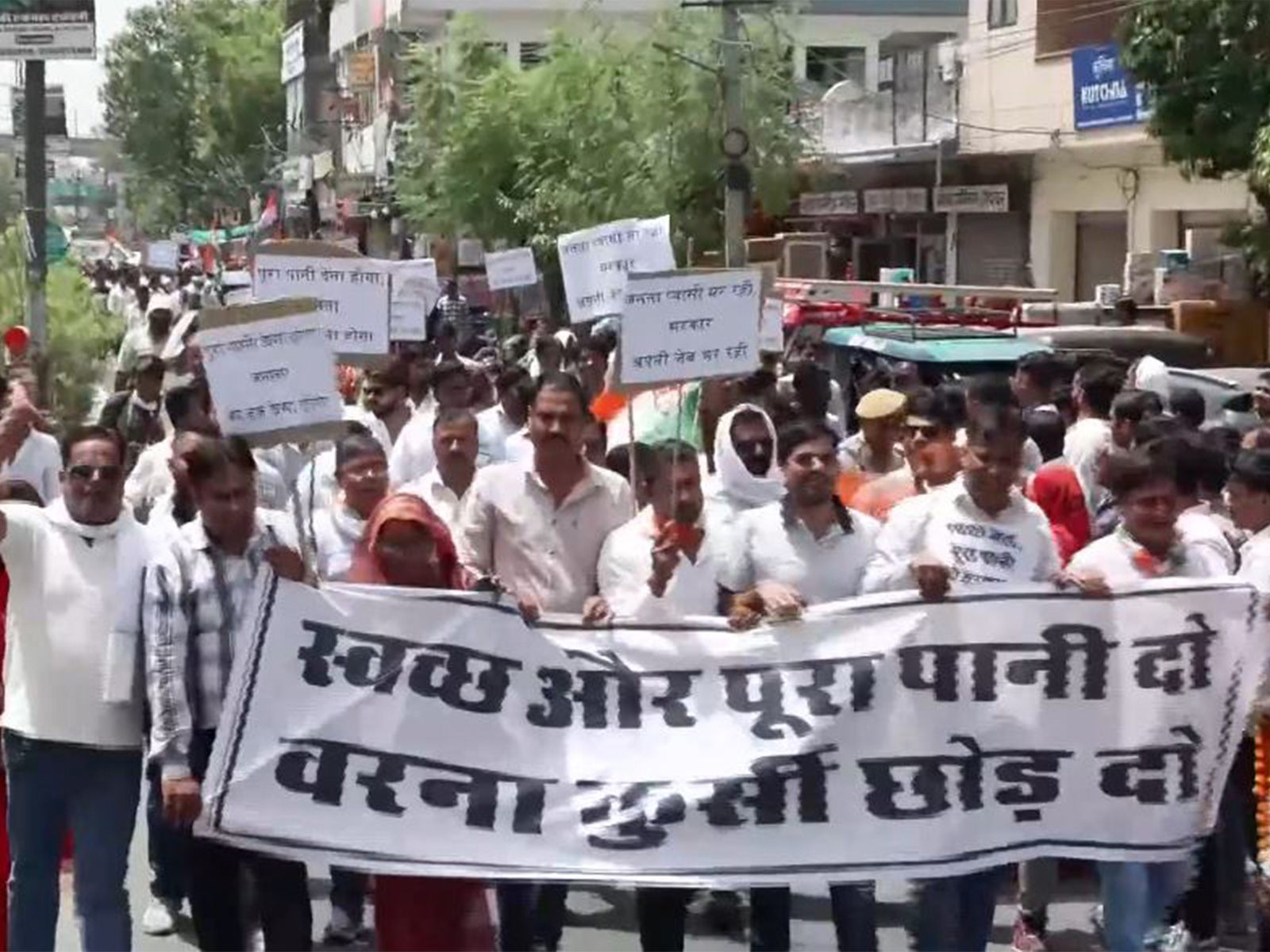 Congress workers protest water crisis in Jaipur amid heatwave (Photo/ANI)