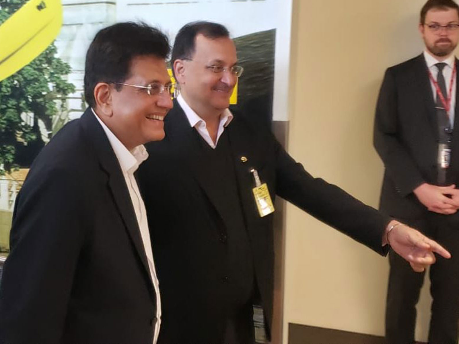 India's High Commissioner to Canada, Dinesh K. Patnaik, receives Commerce and Industry Minister Piyush Goyal upon his arrival in Ottawa. (Photo: X/@HCI_Ottawa) India's High Commissioner to Canada, Dinesh K. Patnaik, receives Commerce and Industry Minister Piyush Goyal upon his arrival in Ottawa. (Photo: X/@HCI_Ottawa)