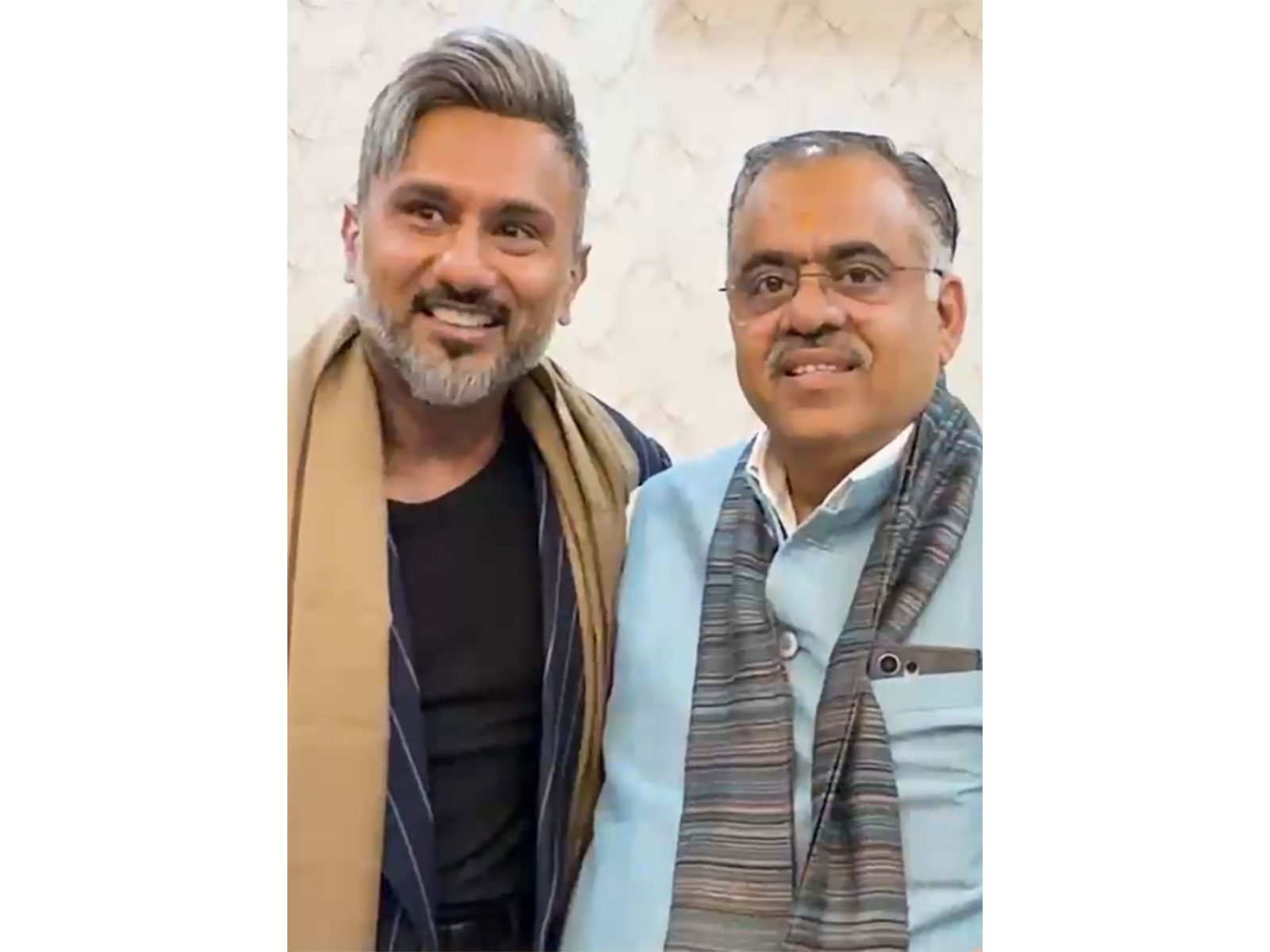 Honey Singh, Tarun Chugh (Photo/Tarun Chugh's office)