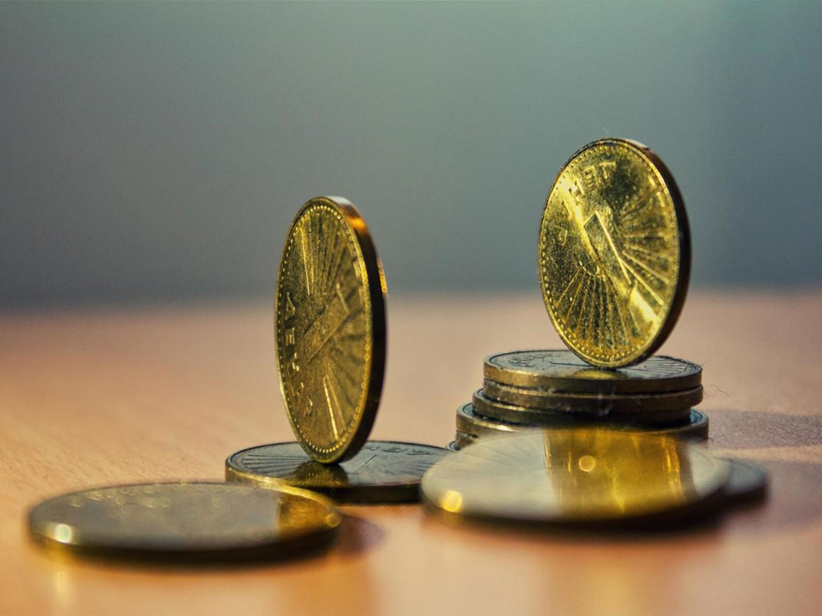 Can USDT Hold Its Lead as Regulated Bank Stablecoins Arrive?