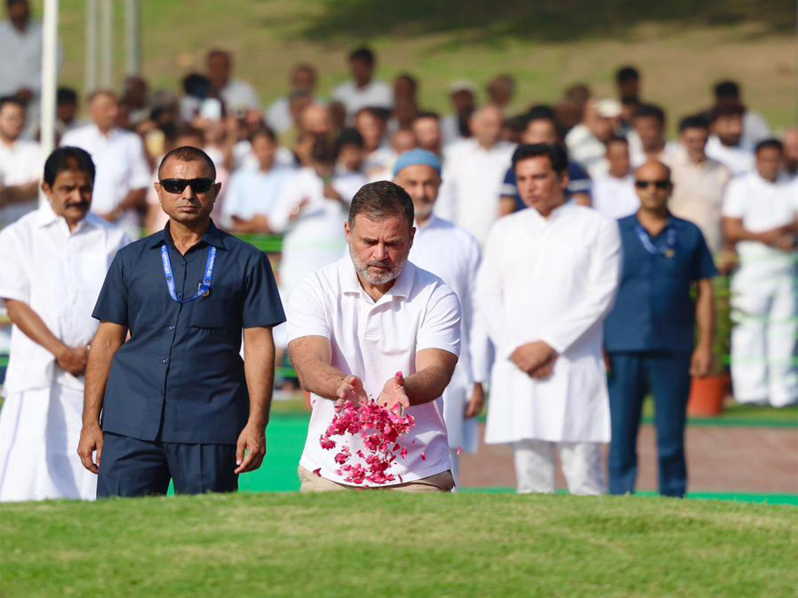 Rahul Gandhi while paying floral tribute to Jawaharlal Nehru at Shani Van memorial (Photo/@RahulGandhi/X)