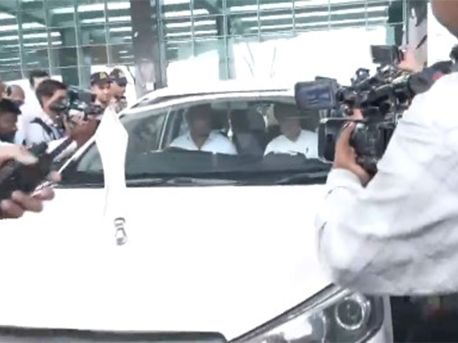 Congress General Secretary Randeep Surjewala arrives in Bengaluru (Photo/ANI)