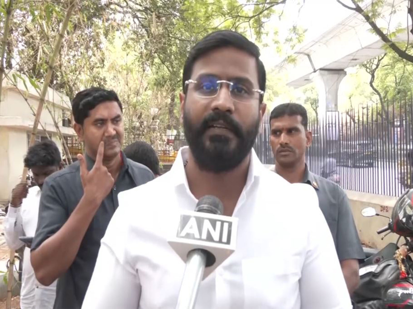 Senior Congress leaders Balmoor Venkat (Photo/ANI) Senior Congress leaders Balmoor Venkat (Photo/ANI)