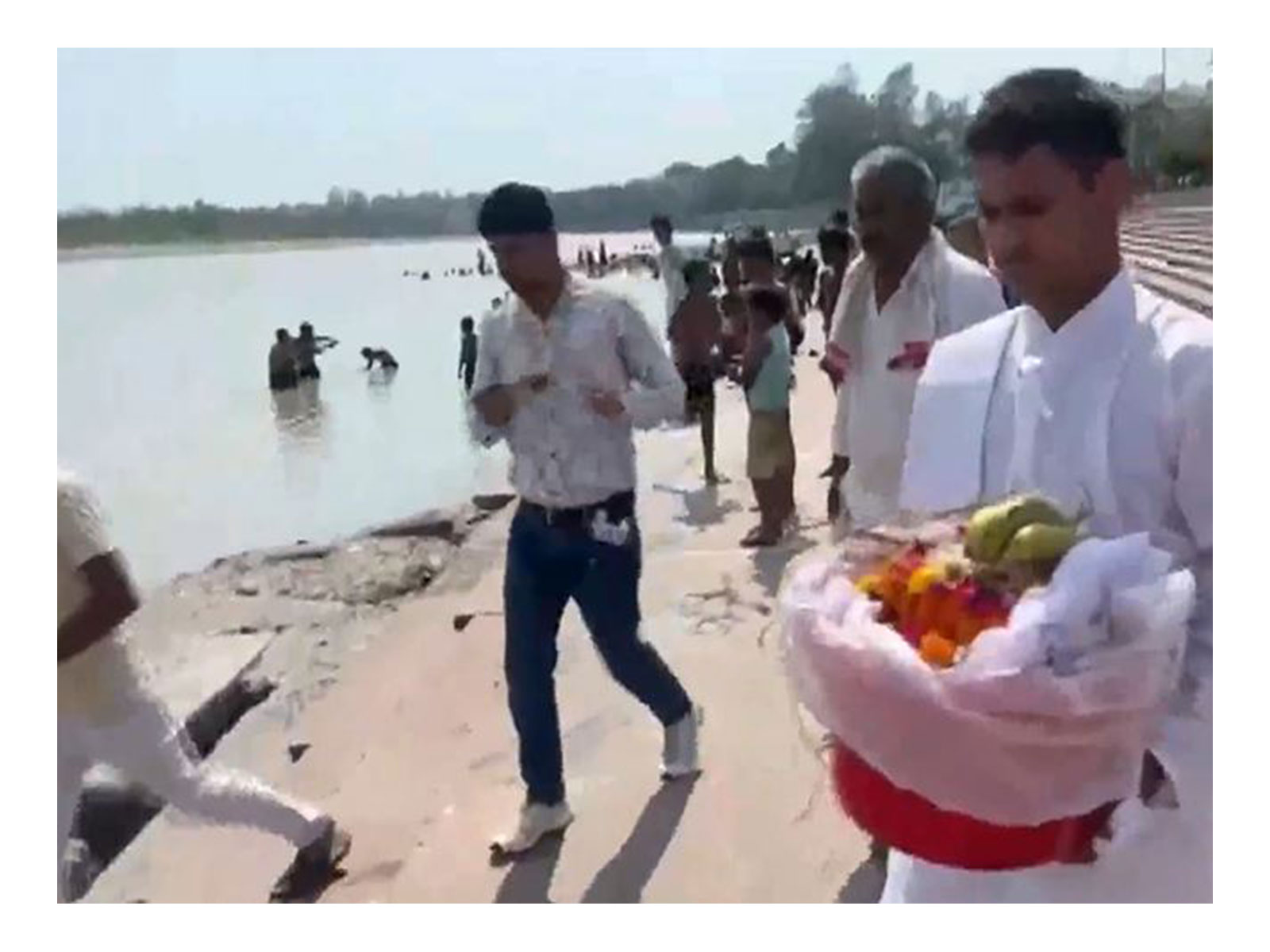 Twisha Sharma’s ashes immersed in Ganga at Rishikesh; family vows&hellip;