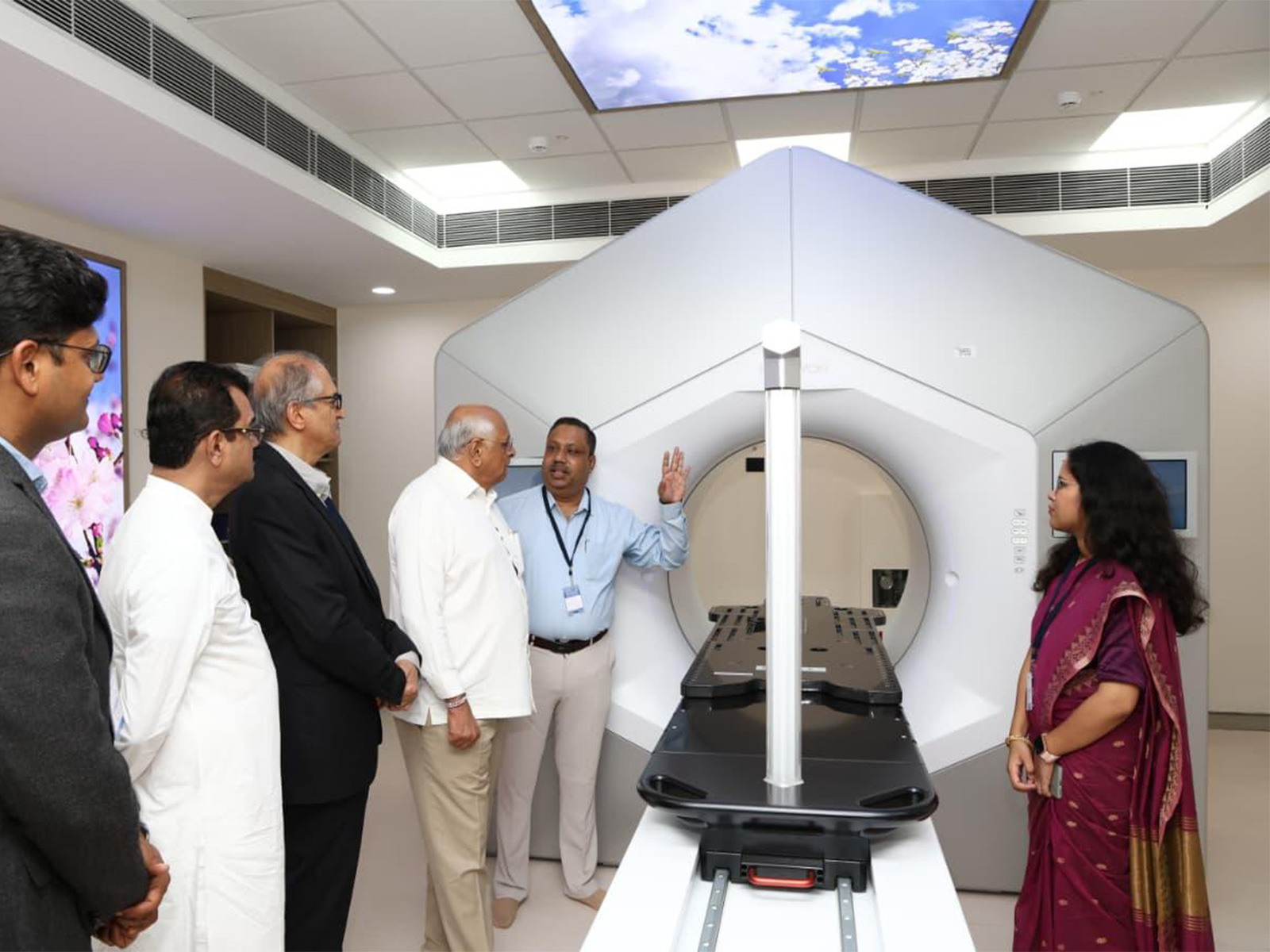 Chief Minister Bhupendra Patel inaugurated new Radiation Oncology Centre (Photo/Release) Chief Minister Bhupendra Patel inaugurated new Radiation Oncology Centre (Photo/Release)