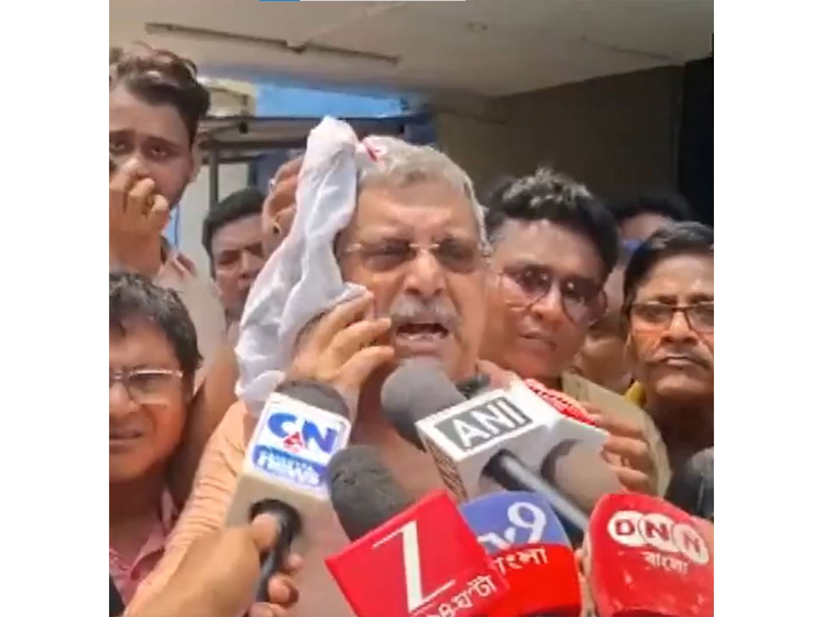 Trinamool Congress MP Kalyan Banerjee (Photo/ANI) Trinamool Congress MP Kalyan Banerjee (Photo/ANI)