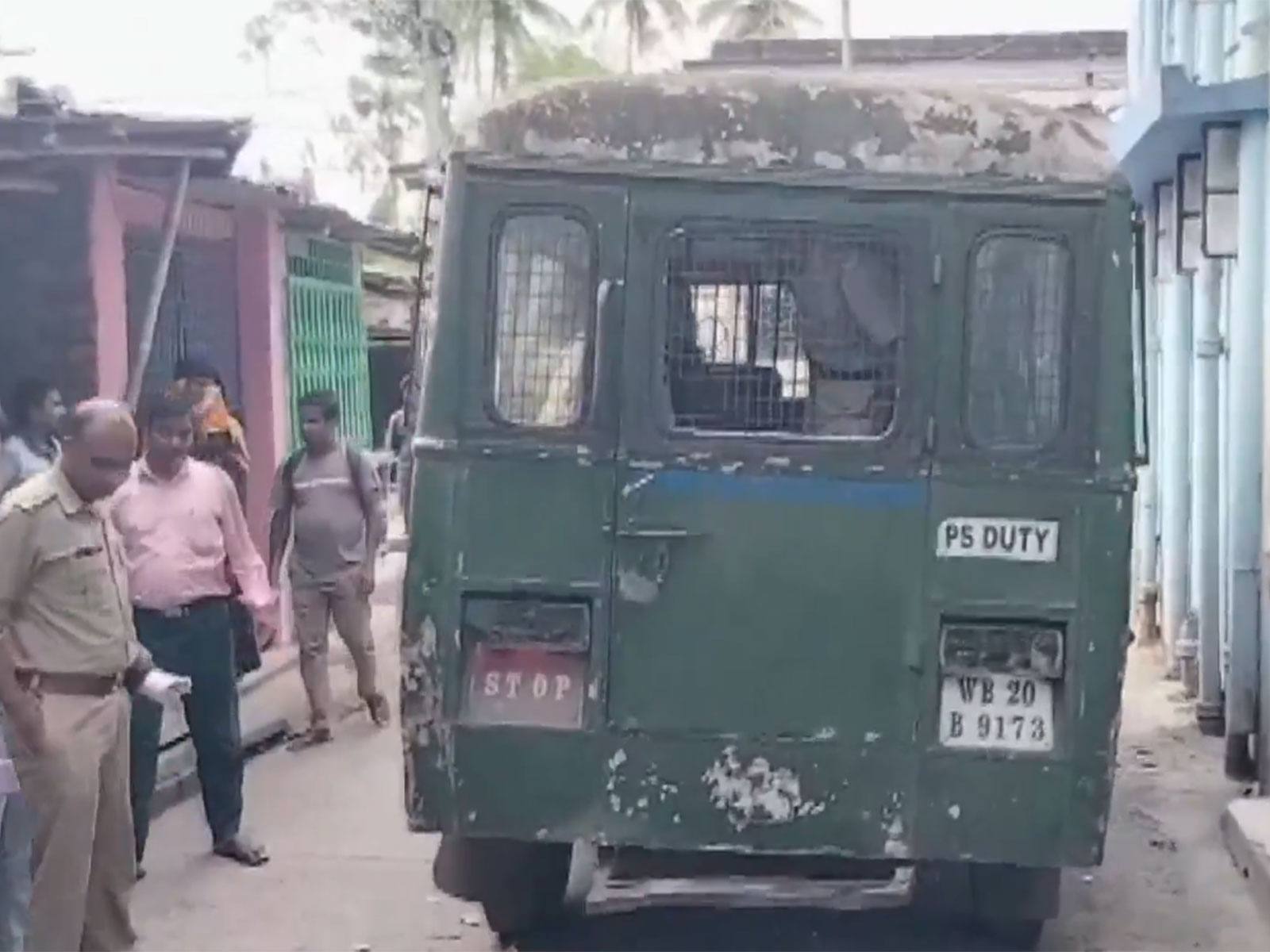 West Bengal Police produce 5 accused before court over attack on Abhishek Banerjee (Photo/ANI)