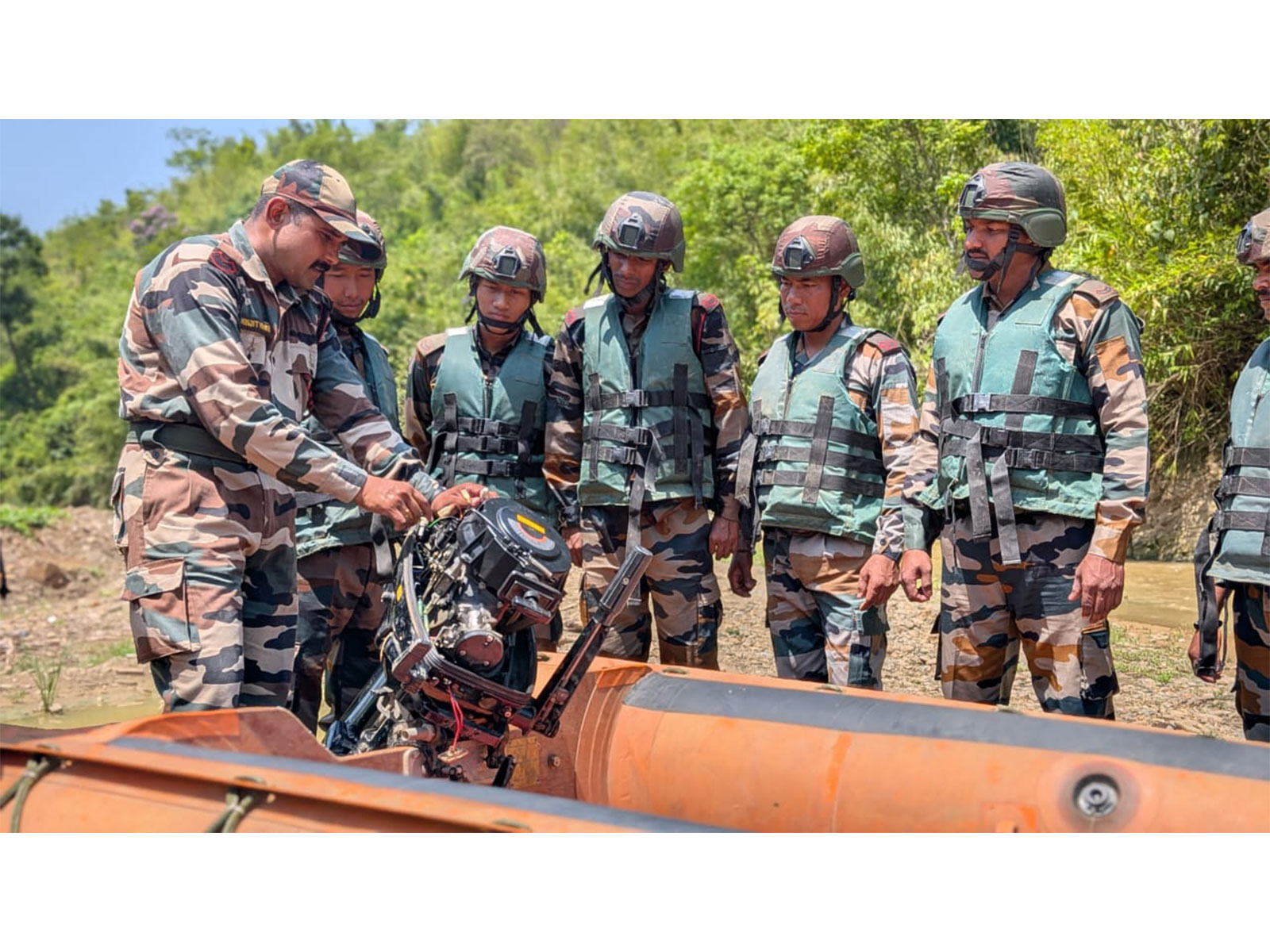 Assam Rifles conducts boatmanship training (Photo: Assam Rifles) Assam Rifles conducts boatmanship training (Photo: Assam Rifles)
