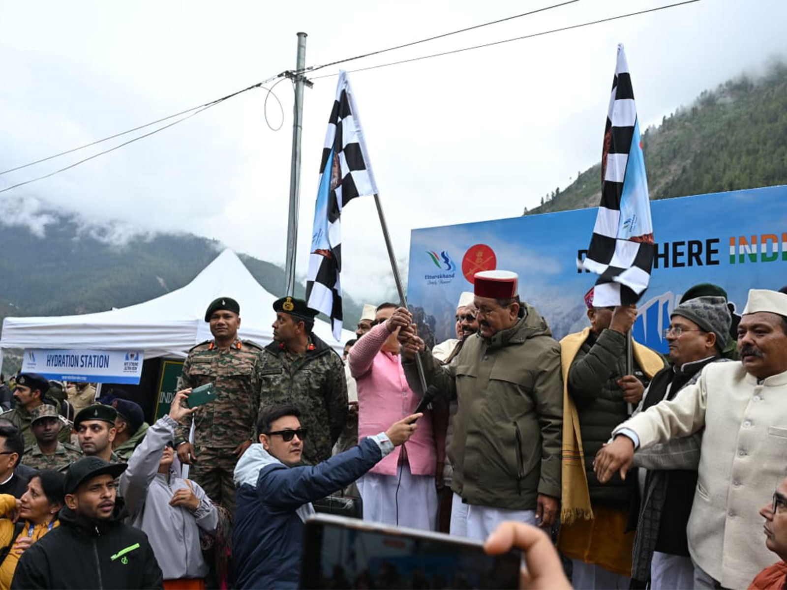 Niti Extreme Ultra run kicks off in Chamoli’s border valley (Photo/ANI)