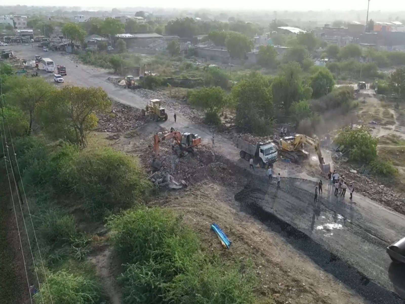 Large-scale anti-rncroachment drive in Gujarat (Photo/ANI) Large-scale anti-rncroachment drive in Gujarat (Photo/ANI)