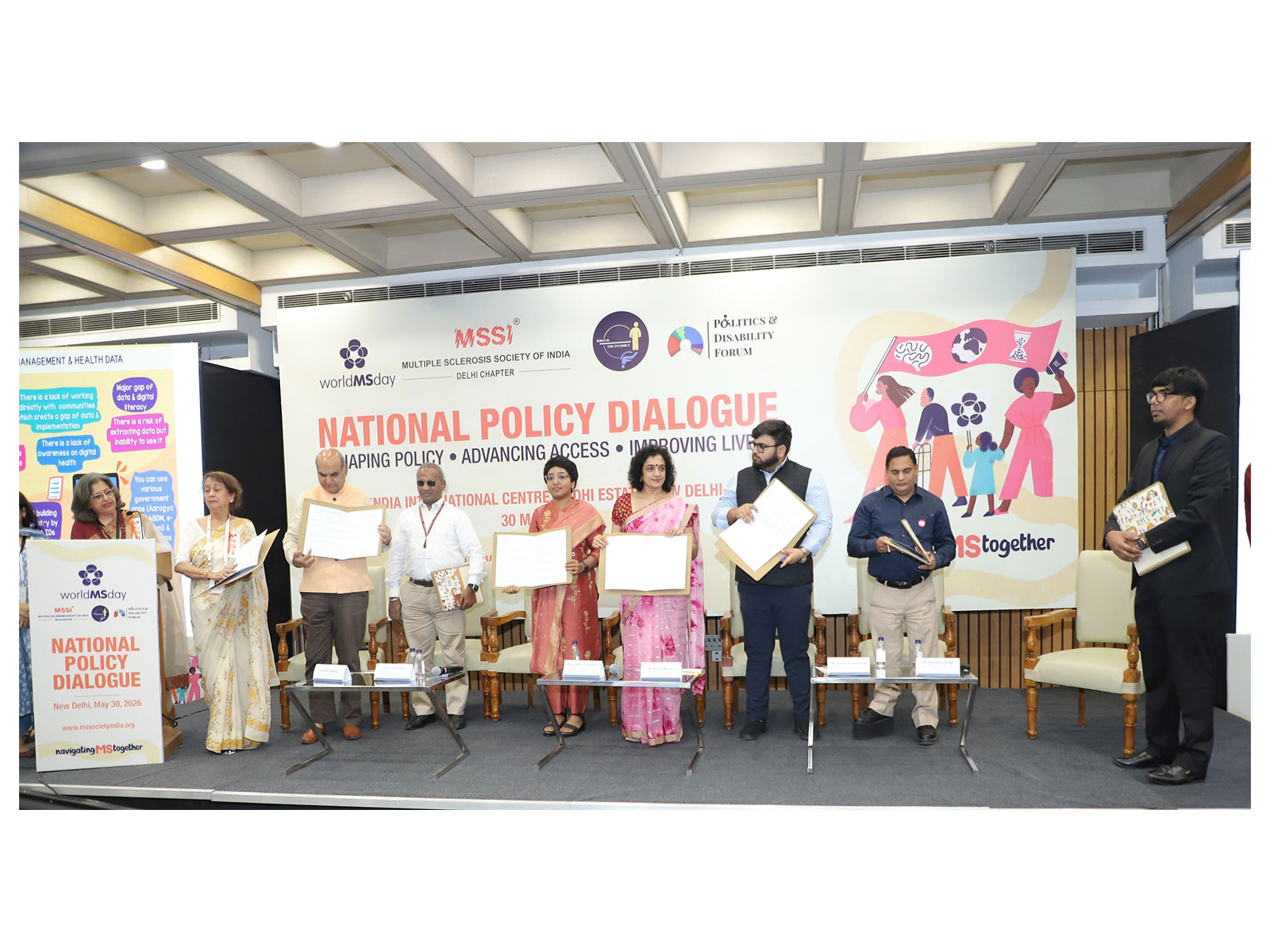 MS PAG, Disability rights advocates, Neurologists, MoP, Policymakers, and Key stakeholders at the National Policy Dialogue for 10-point Declaration on Invisible Disabilities and Gender