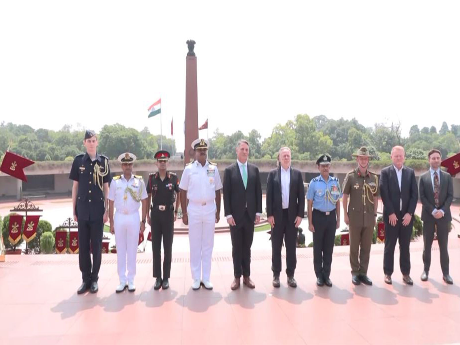 Australian Defence Minister Richard Marles pays tributes at the National War Memorial (Photo/ANI)