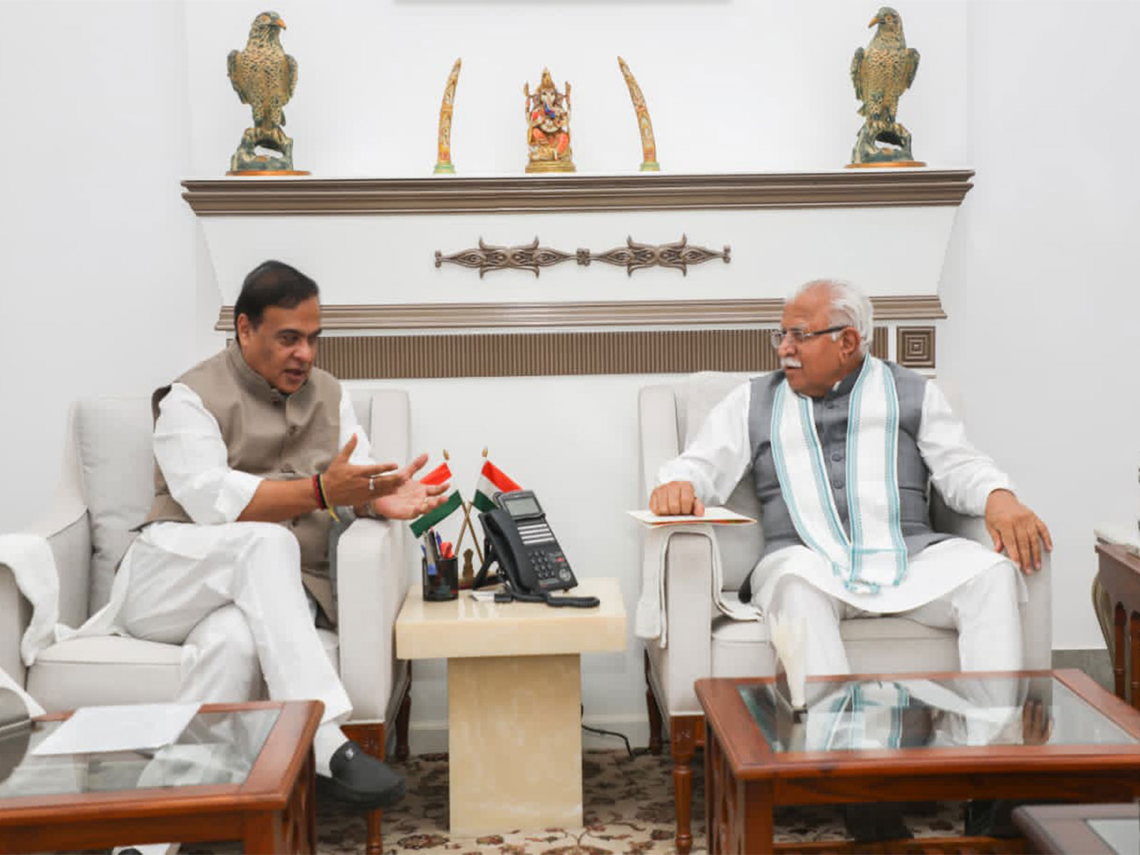 Assam CM Himanta Biswa Sarma meets Union Minister Manohar Lal Khattar in New Delhi (Photo/@mlkhattar)