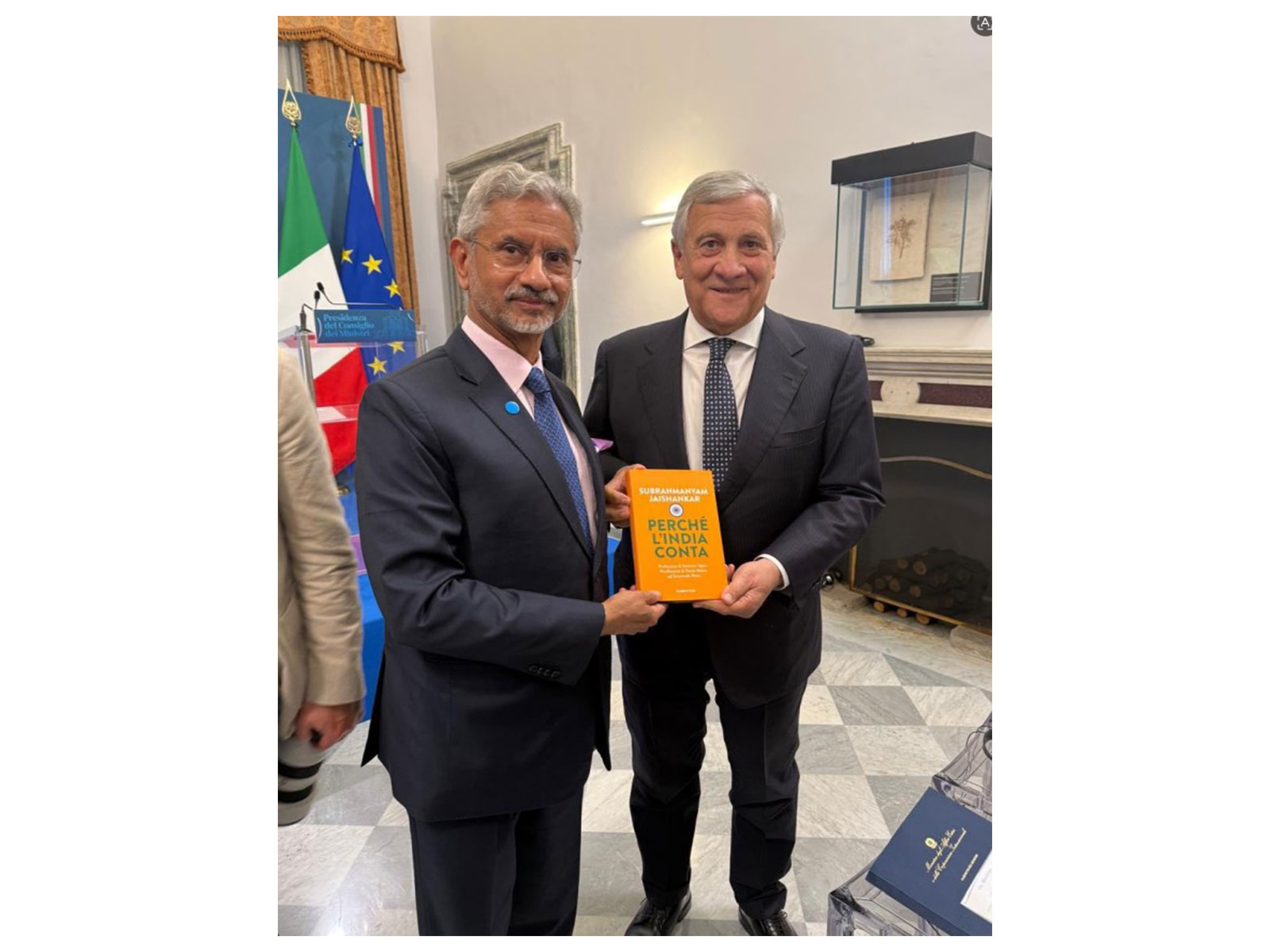 External Affairs Minister S Jaishankar gifting Italian edition of 'Why Bharat Matters' to Italian Deputy Foreign Minister and Foreign Minister Antonio Tajani (Photo: X@DrSJaishankar) External Affairs Minister S Jaishankar gifting Italian edition of 'Why Bharat Matters' to Italian Deputy Foreign Minister and Foreign Minister Antonio Tajani (Photo: X@DrSJaishankar)