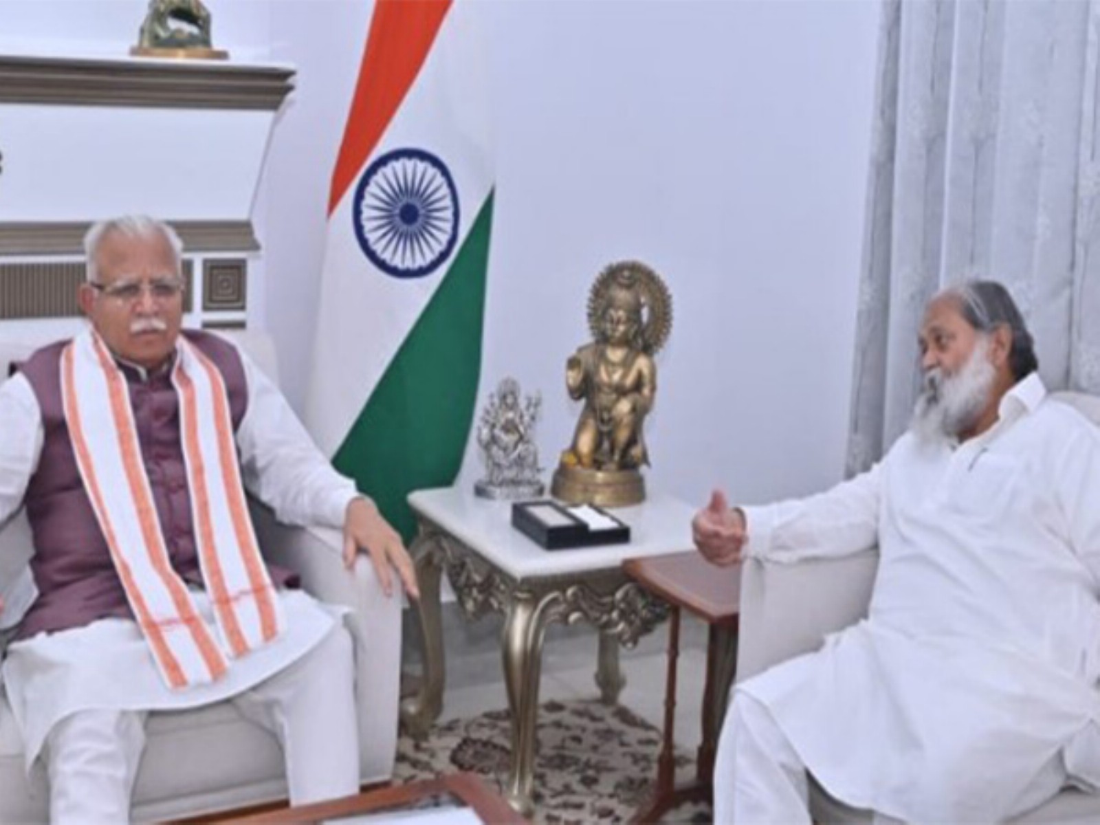 Union Power Minister Manohar Lal and Haryana Energy Minister Anil Vij. (File Photo/ANI) Union Power Minister Manohar Lal and Haryana Energy Minister Anil Vij. (File Photo/ANI)