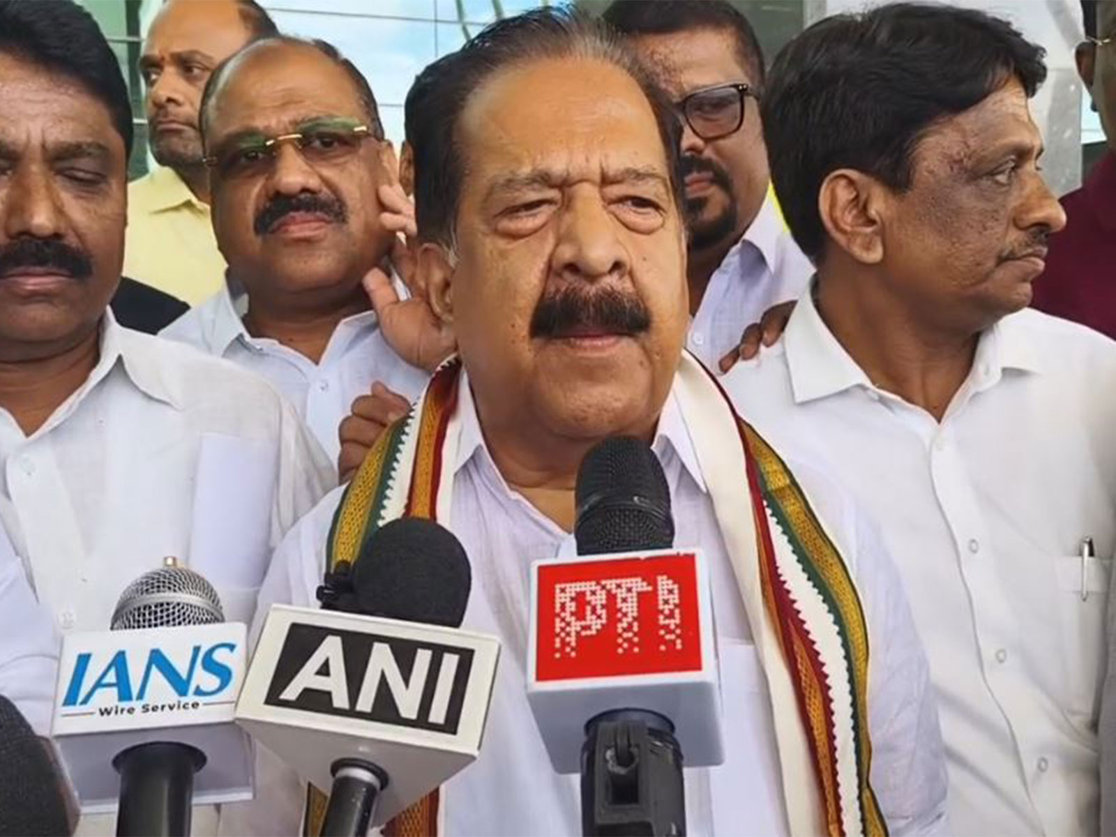 Keralam Home Minister Ramesh Chennithala (Photo/ANI)