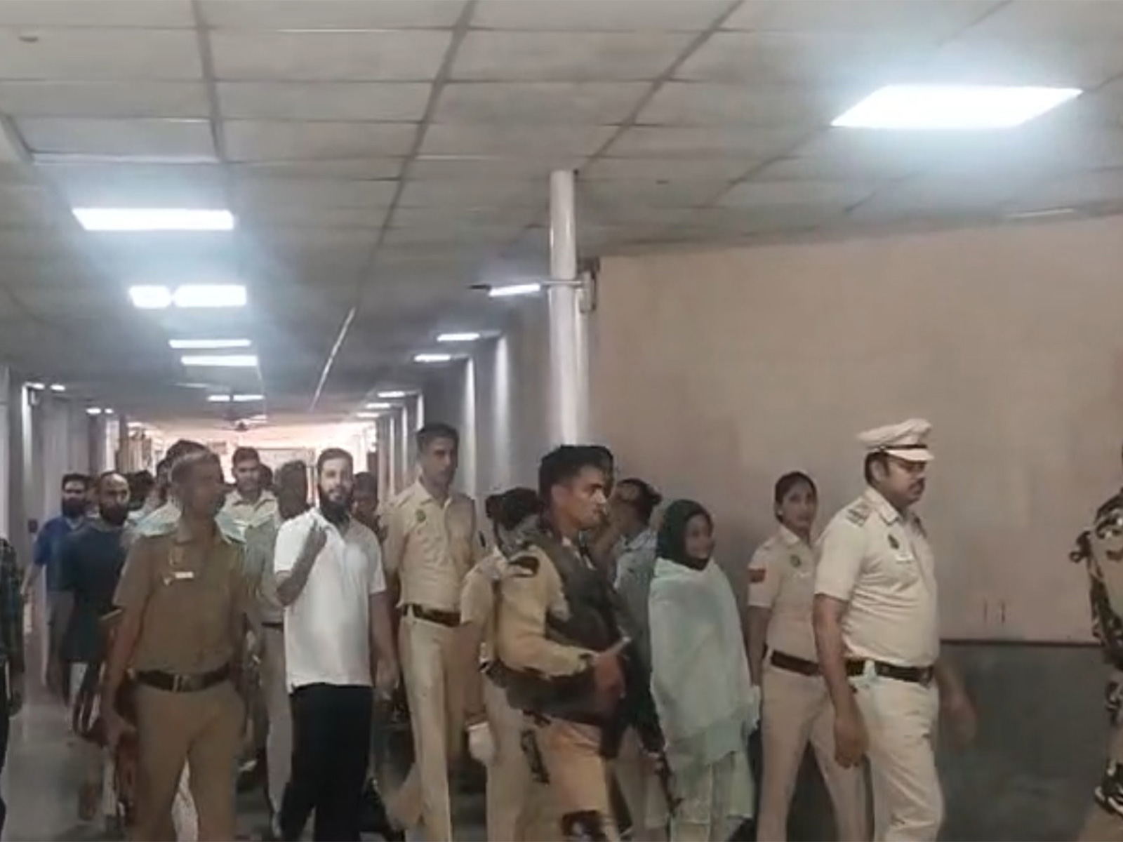 Key accused in Delhi blast case being produced in Court (Photo/ANI) Key accused in Delhi blast case being produced in Court (Photo/ANI)