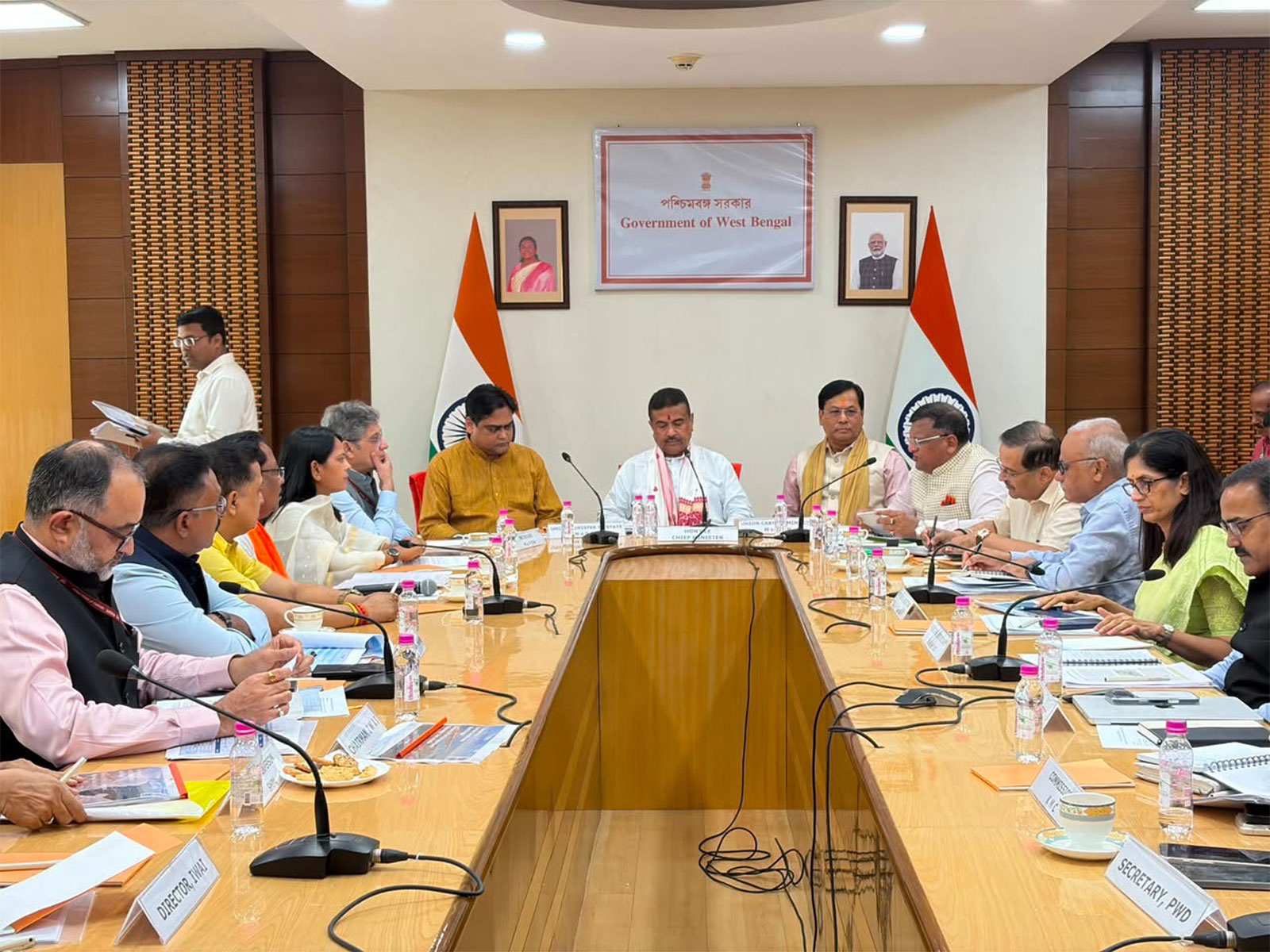 Union Minister Sarbananda Sonowal with Bengal CM Suvendu Adhikari (Photo/ANI)