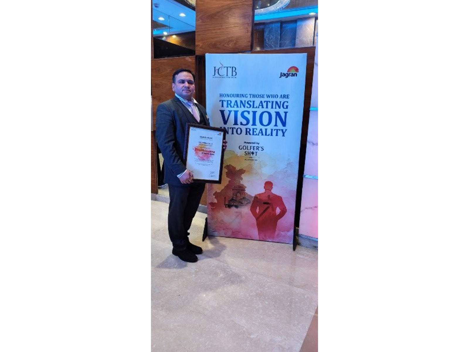 Varanasi-based orthopaedic surgeon Dr Vipin Singh honoured with Health Icon Award, marks major milestones in knee replacement surgery Varanasi-based orthopaedic surgeon Dr Vipin Singh honoured with Health Icon Award, marks major milestones in knee replacement surgery