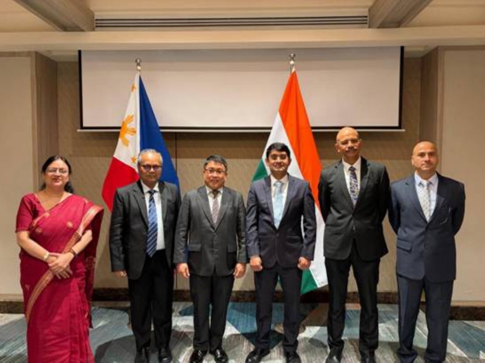 India-Philippines officials at the 14th JWGTI meeting in Manila (Photo/PIB) 