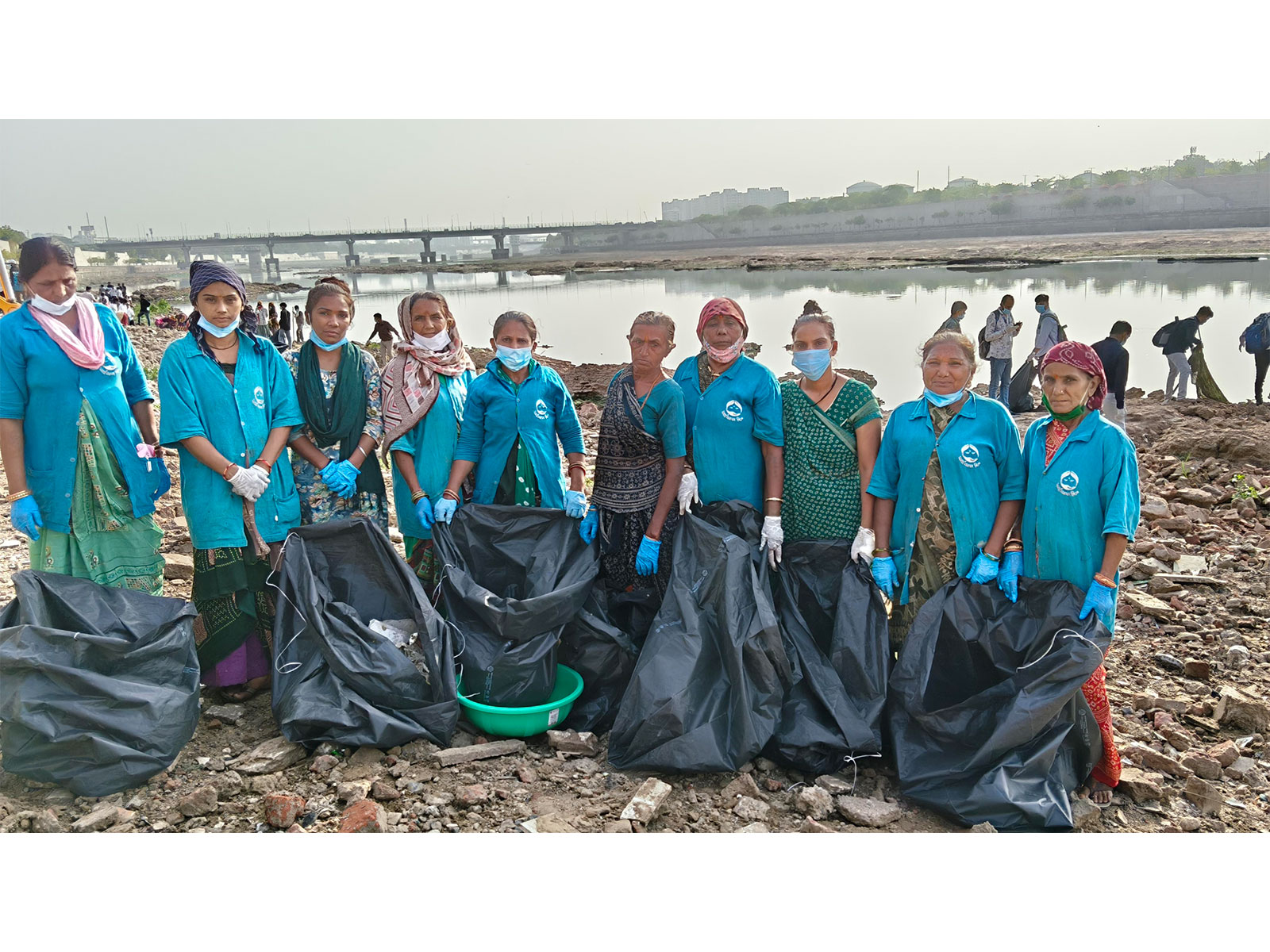 Bisleri organised plantation & cleanup drives at Sabarmati Riverfront