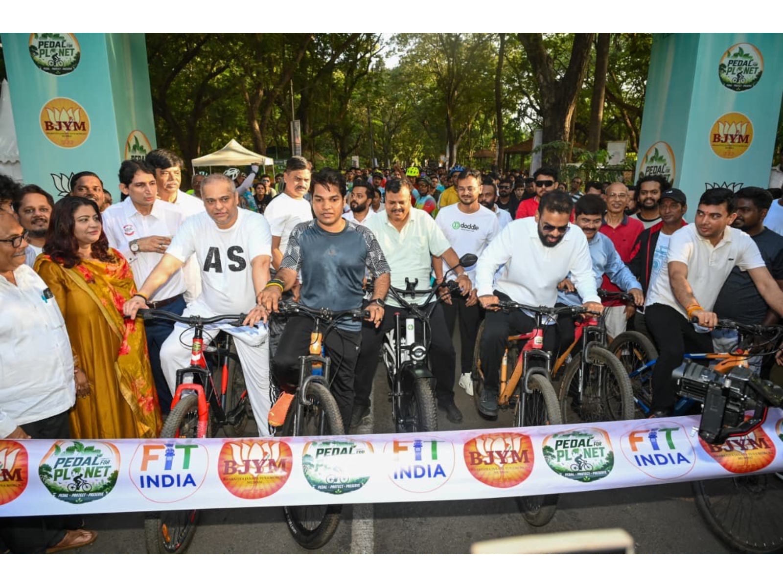 BJYM Mumbai Organises Grand Cyclothon on World Environment Day