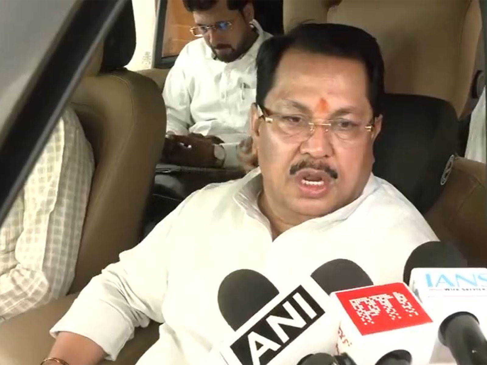 Congress MLA Vijay Wadettiwar (Photo/ANI)