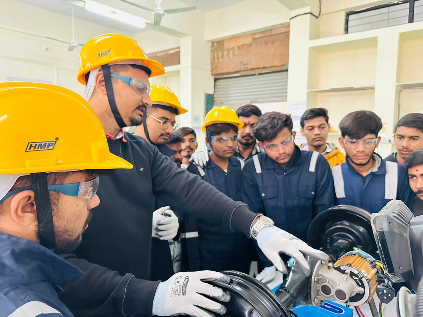 Gujarat introduces New-Age courses in Industrial Training Institutes (ITIs)  (Photo/GujaratCMO)