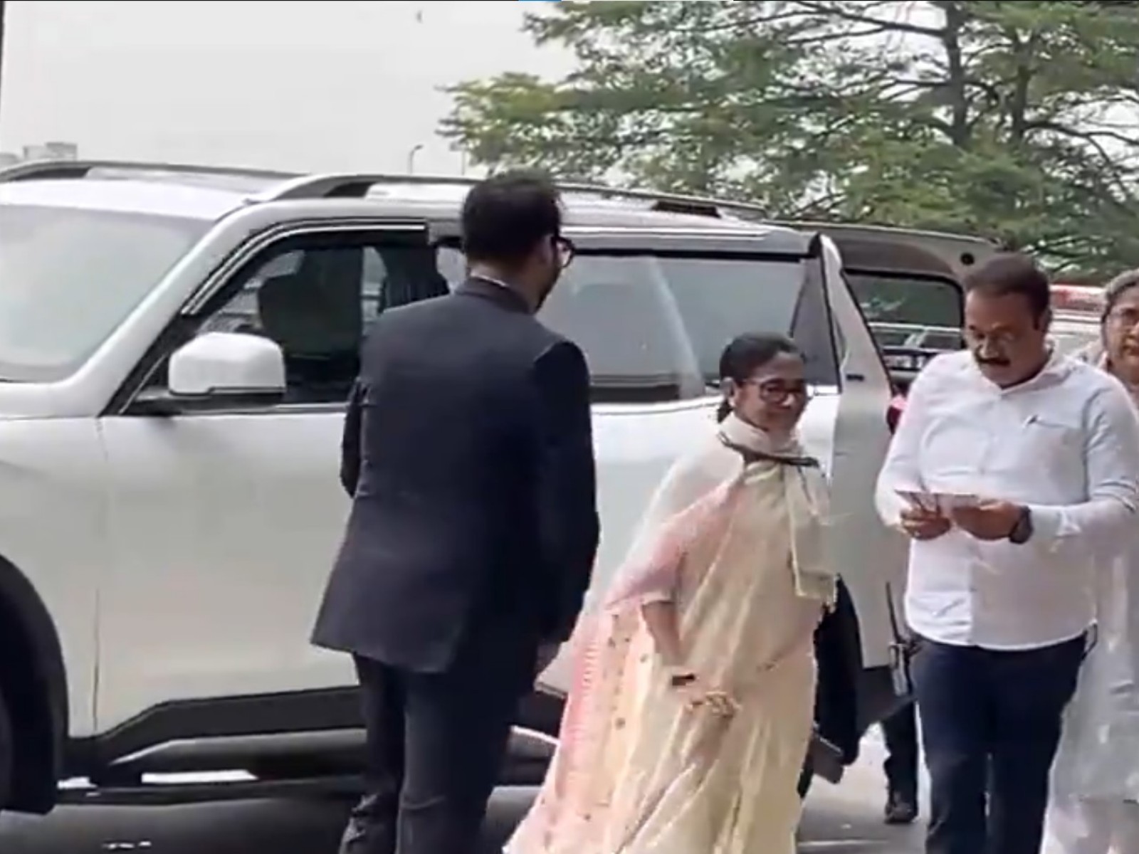 TMC supremo Mamata Banerjee at Kolkata airport (Photo/ANI)