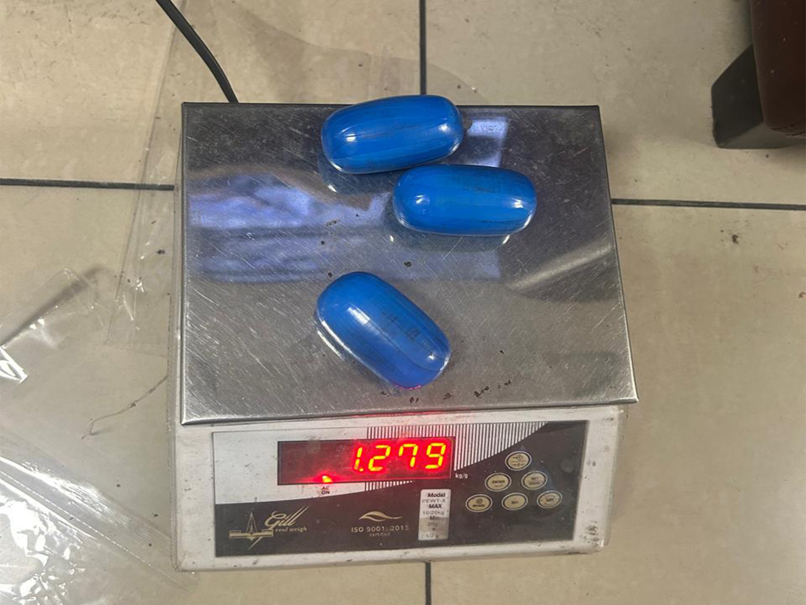 DRI seized 3.2 kg of foreign-origin gold in wax form (Photo/DRI)