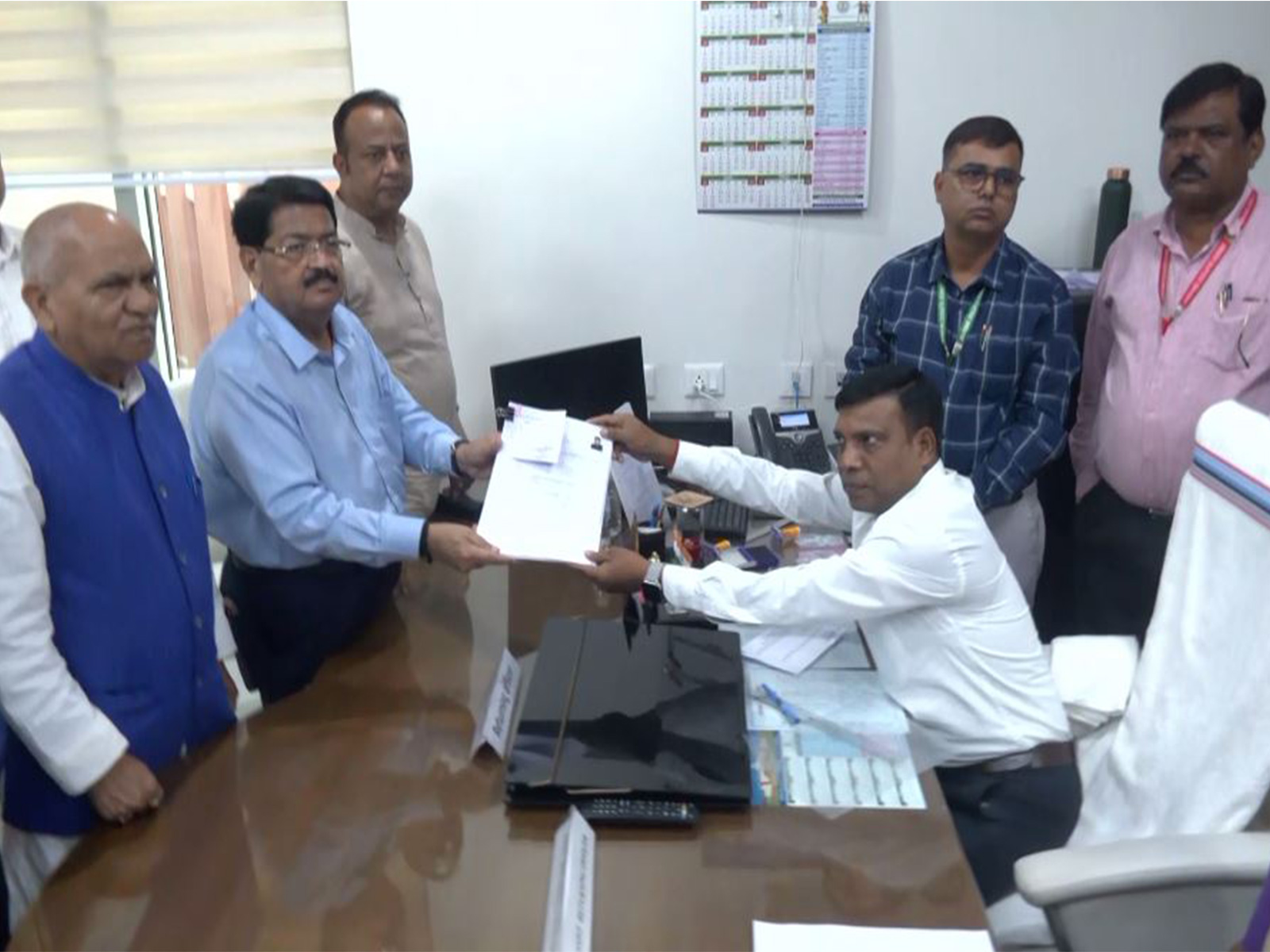 BJP-supported independent candidate Parimal Nathwani files nomination papers (Photo/ANI)