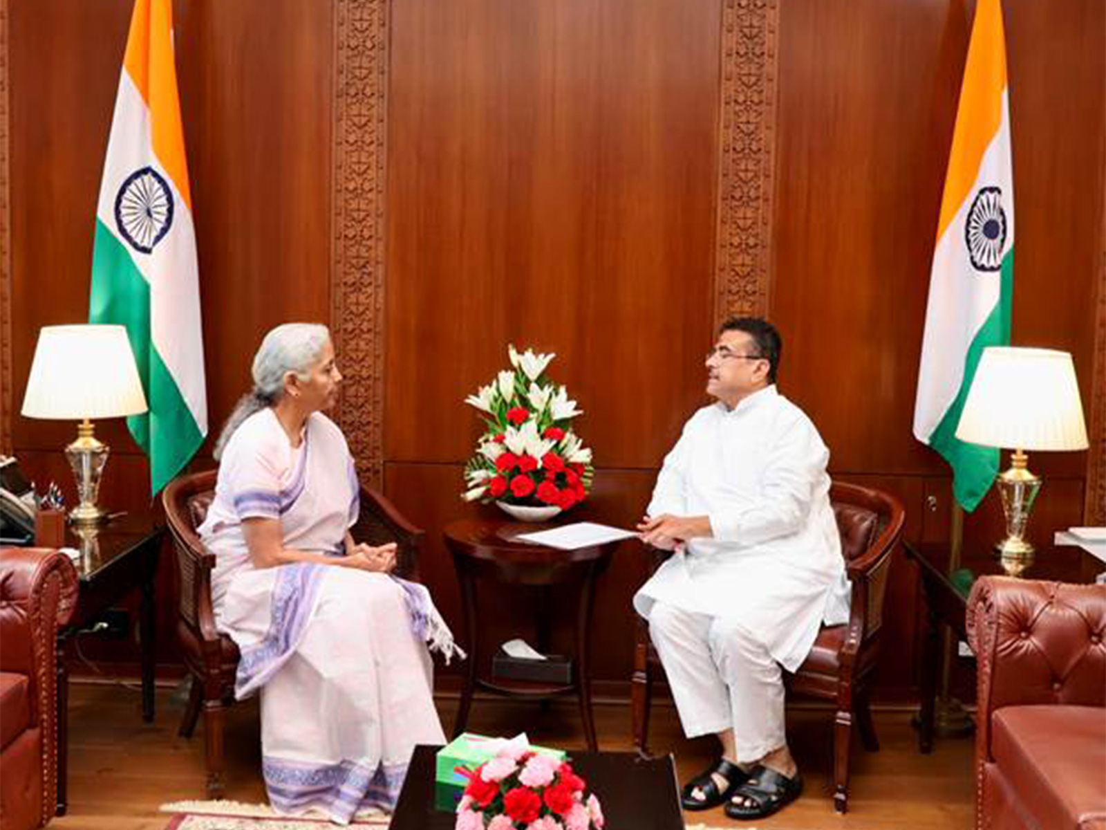 Union Finance Minister Nirmala Sitharaman meets West Bengal Chief Minister Suvendu Adhikari (Photo/PIB) Union Finance Minister Nirmala Sitharaman meets West Bengal Chief Minister Suvendu Adhikari (Photo/PIB)