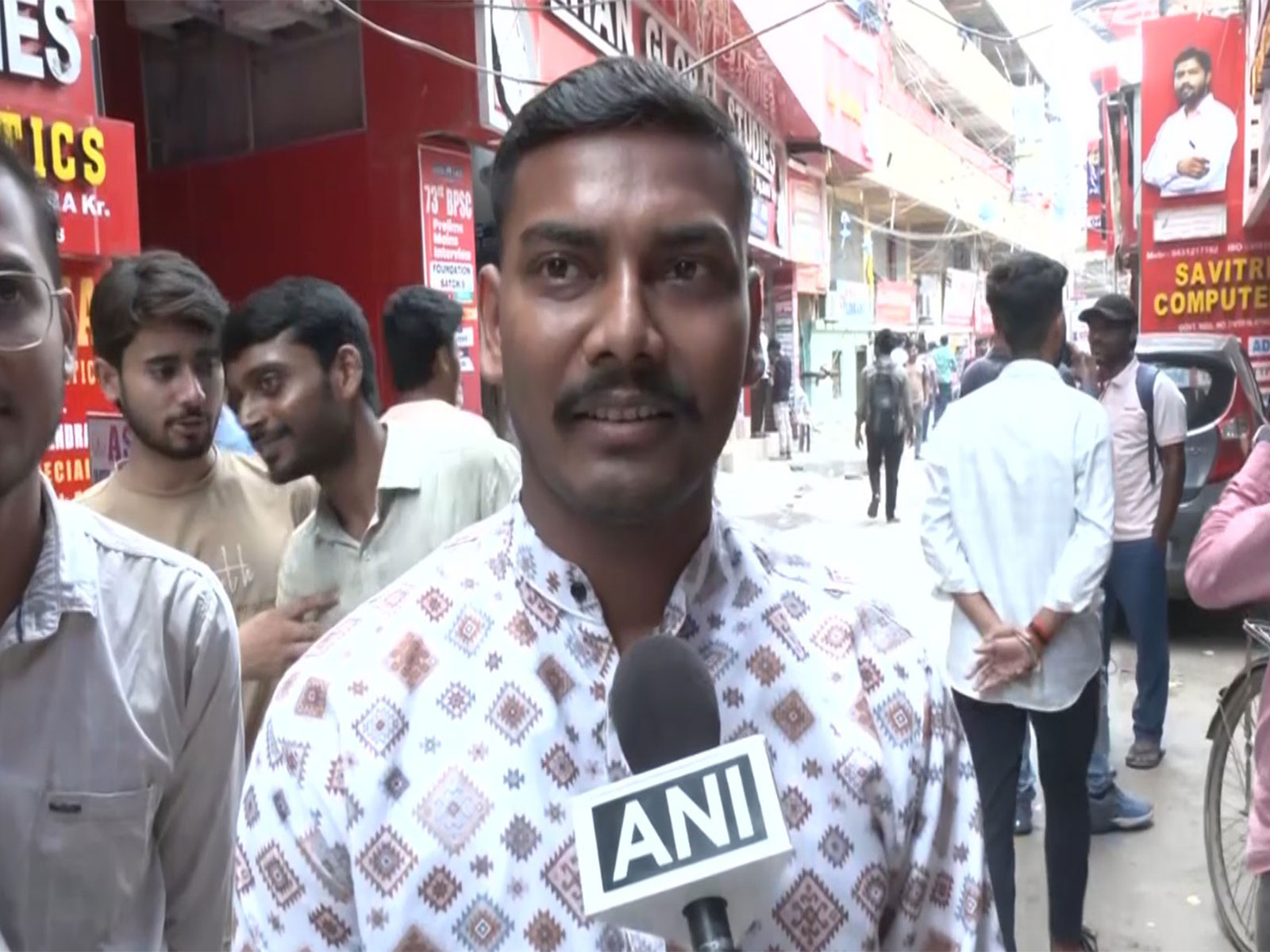 Educator Khan Sir’s students (Photo/ANI)