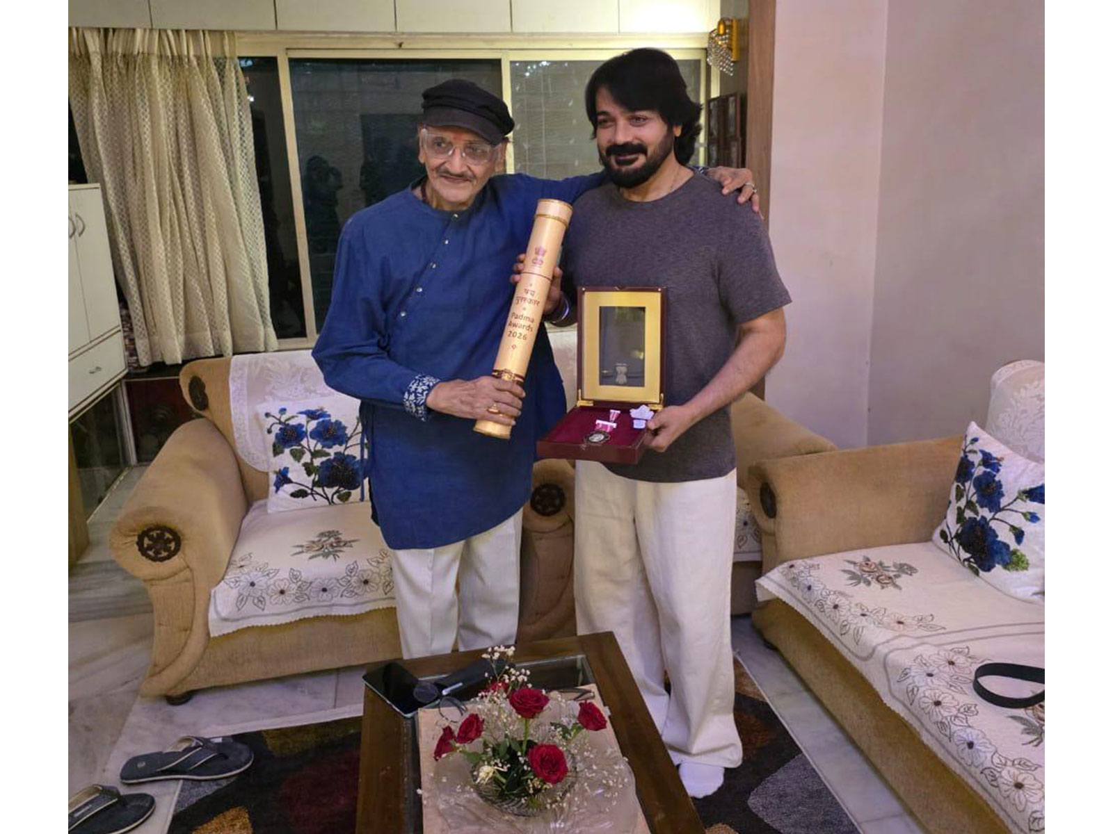Prosenjit Chatterjee with father Biswajeet Chatterjee (Photo/Prosenjit'sTeam)