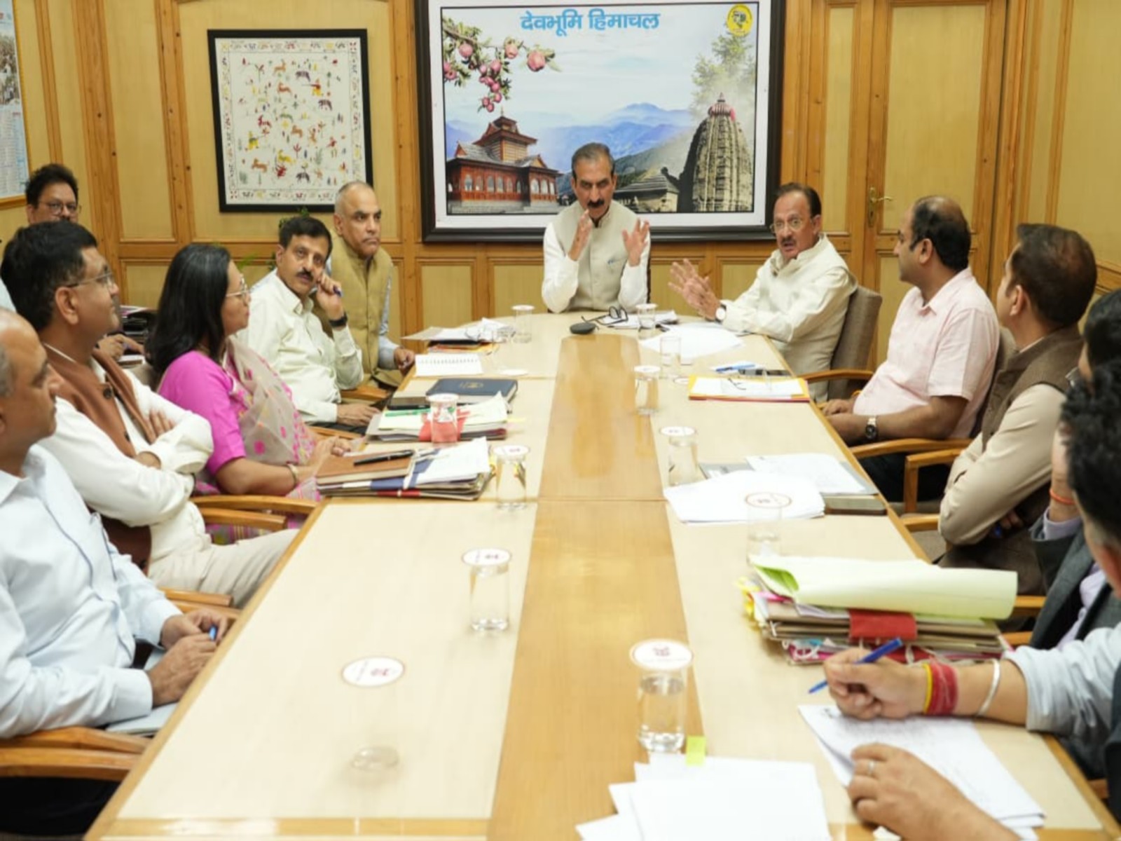 Himachal Chief Minister Sukhvinder Singh Sukhu chairing the meeting (Photo: ANI) Himachal Chief Minister Sukhvinder Singh Sukhu chairing the meeting (Photo: ANI)
