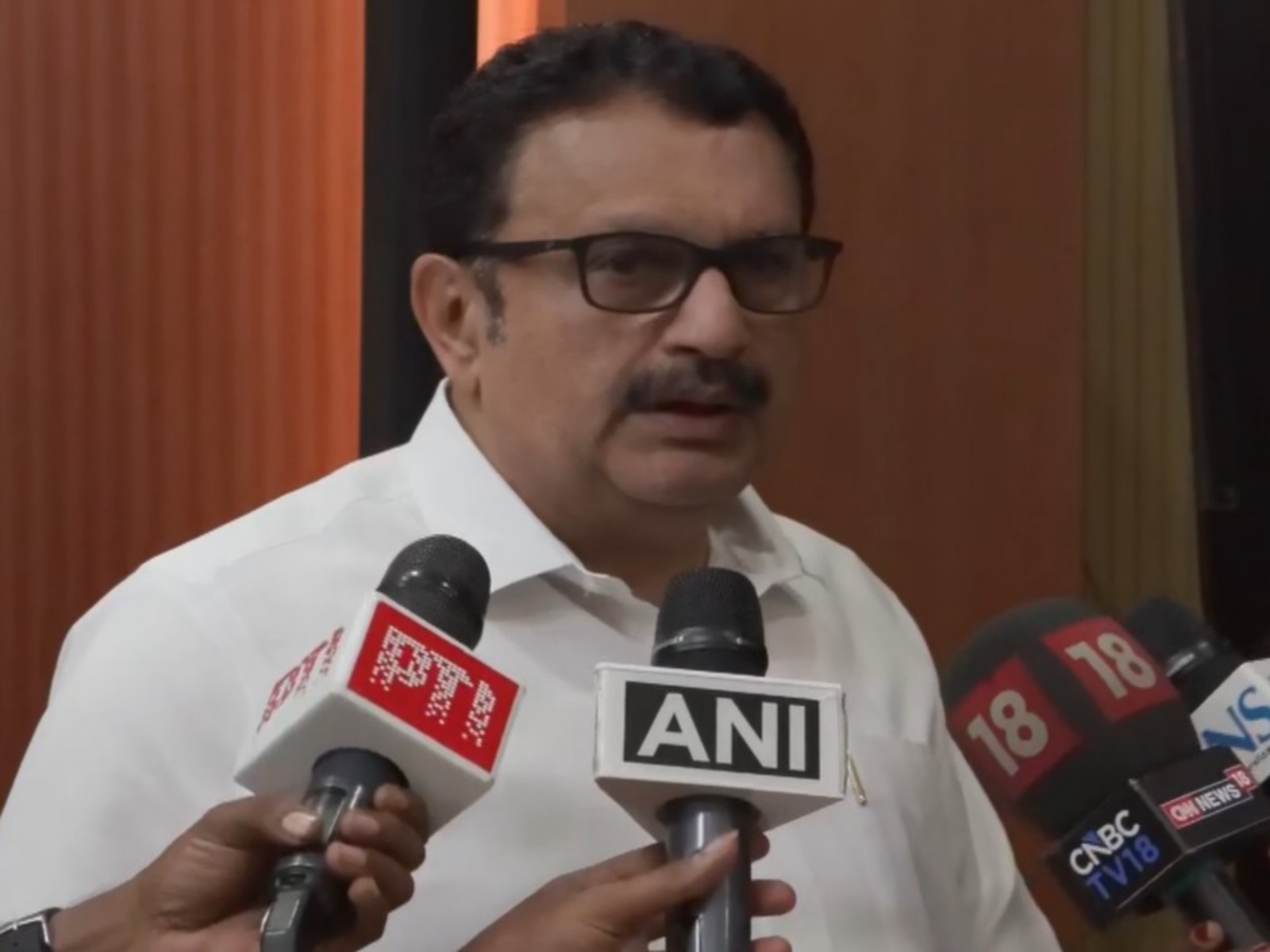 Keralam Health Minister K Muraleedharan (Photo/ANI) Keralam Health Minister K Muraleedharan (Photo/ANI)