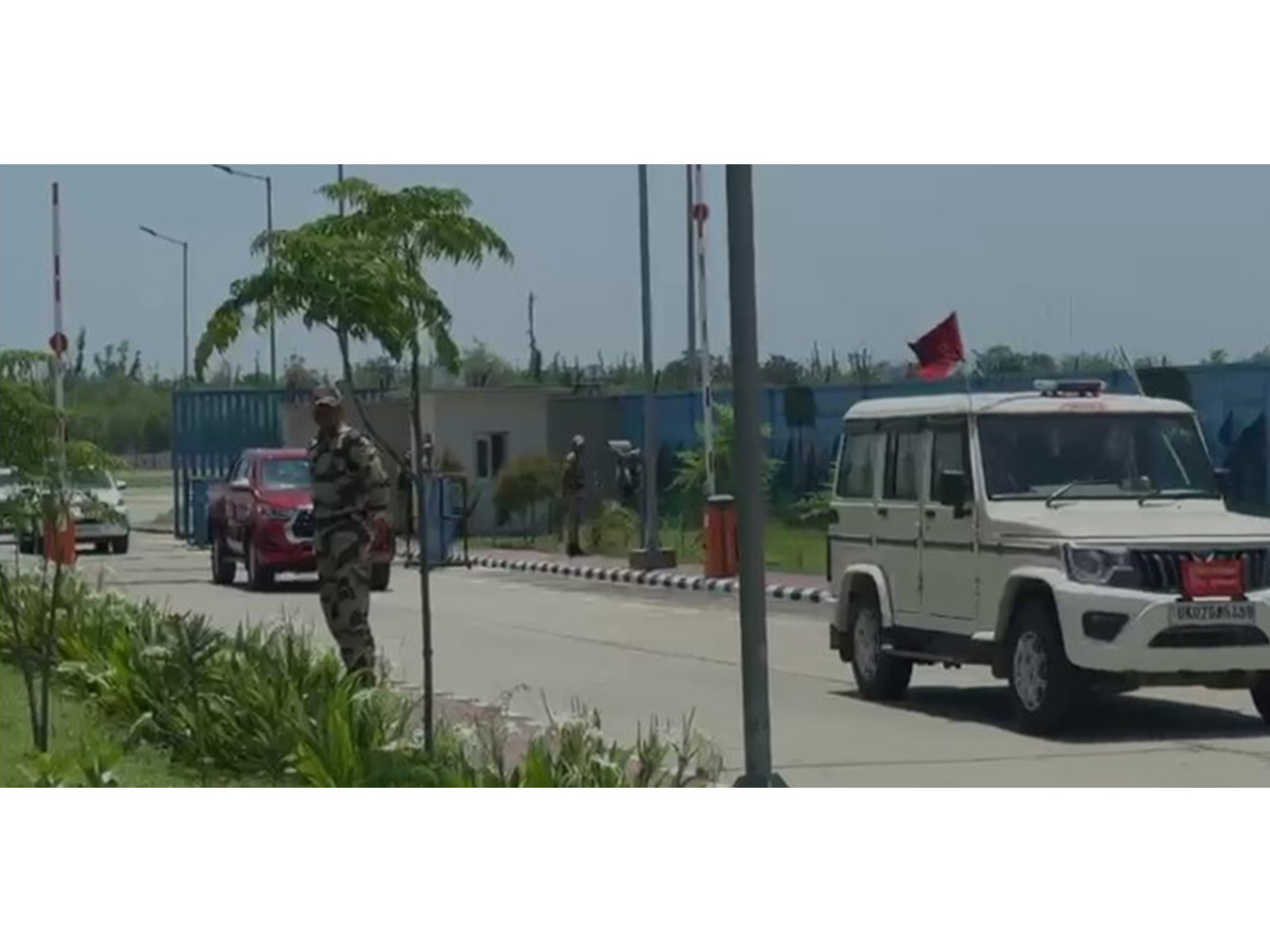 President Droupadi Murmu arrives in Dehradun (Photo/ANI) President Droupadi Murmu arrives in Dehradun (Photo/ANI)
