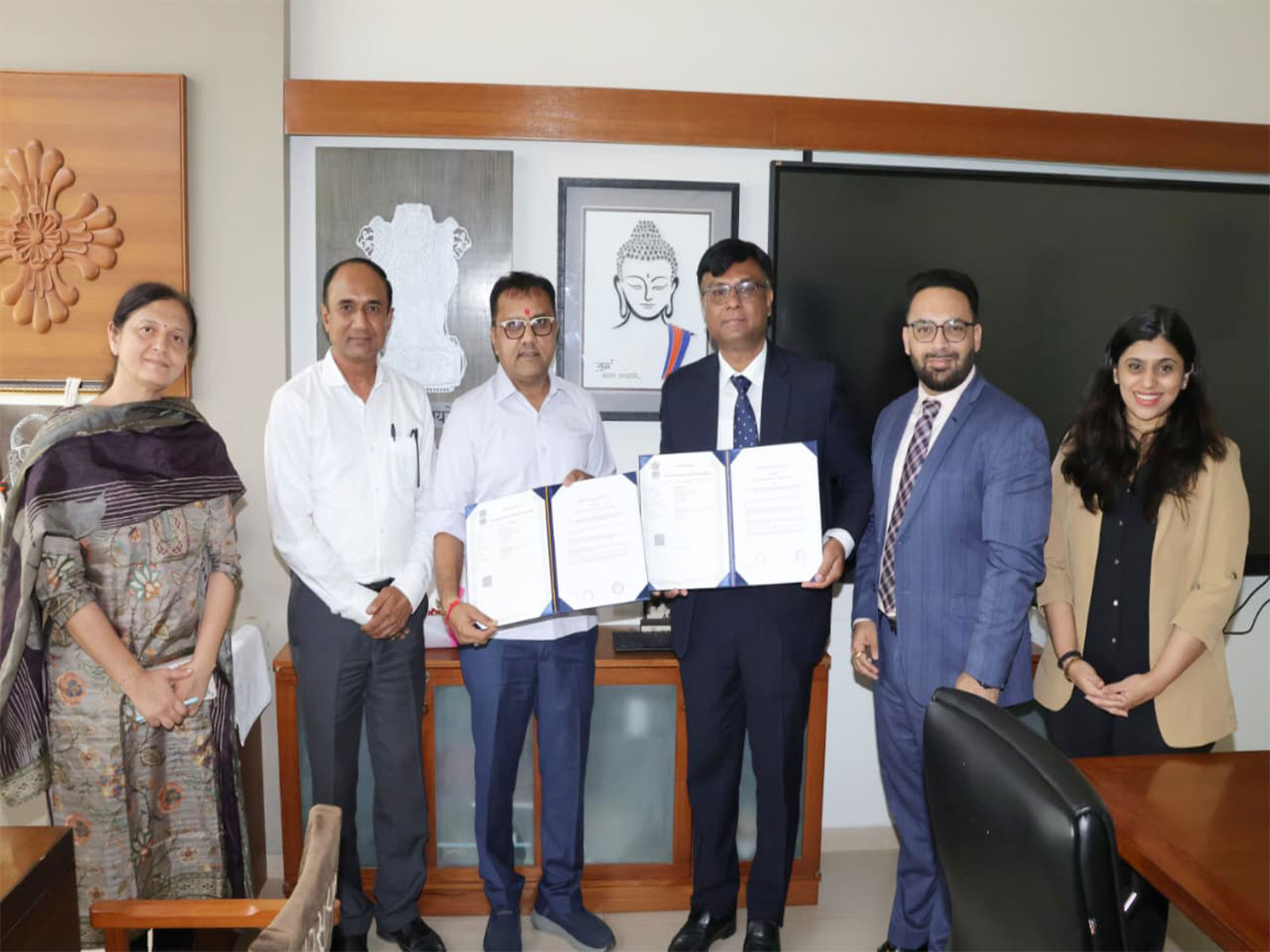 Gujarat establishes strategic partnership between Gujarat Knowledge Society (GKS) and US-based Bentley Systems (Photo/Gujarat CMO)