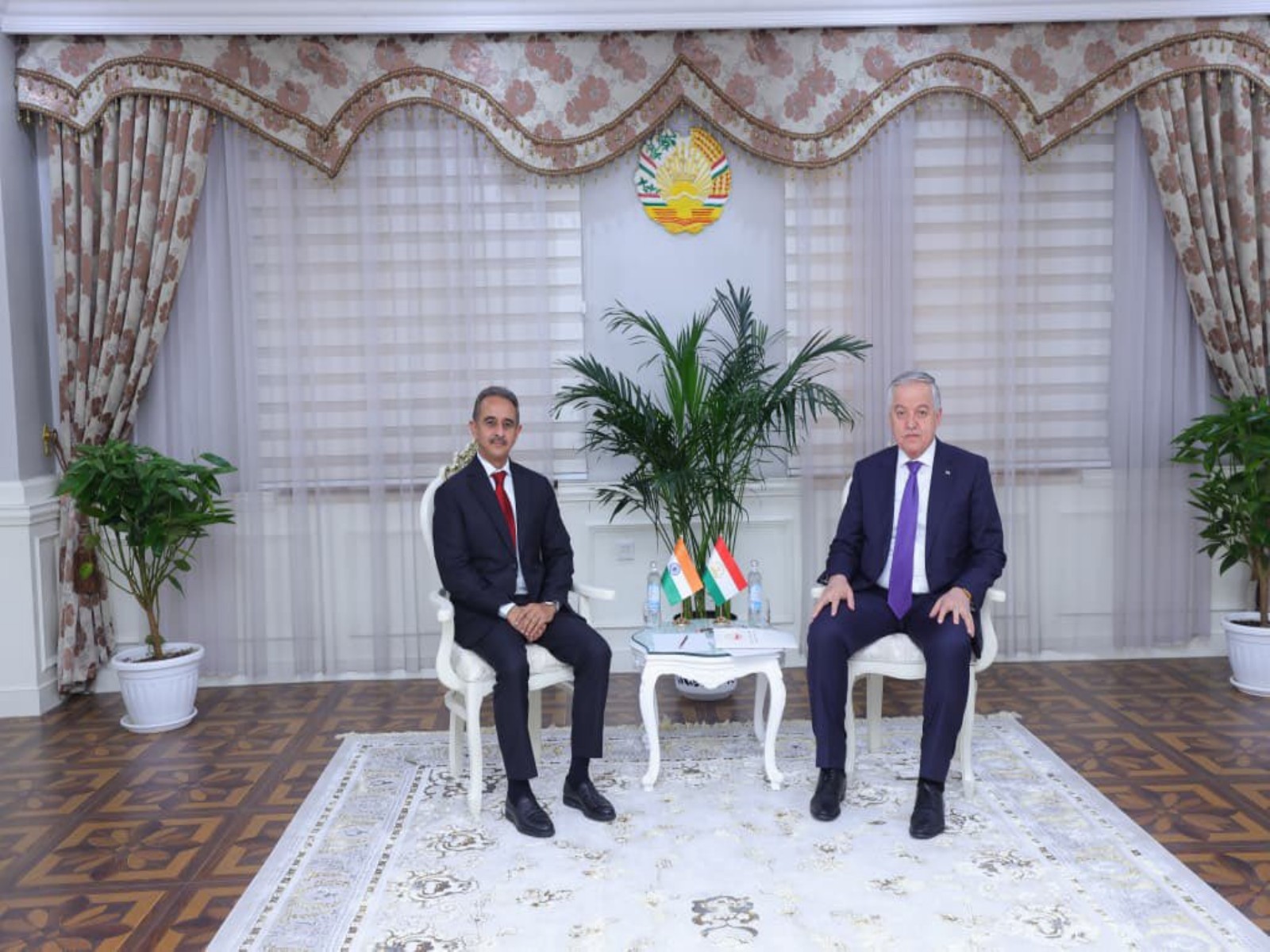 Union Minister of State for External Affairs Kirti Vardhan Singh  with Sirojiddin Muhriddin, Minister of Foreign Affairs of Tajikistan (Photo: X@KVSinghMPGonda)
