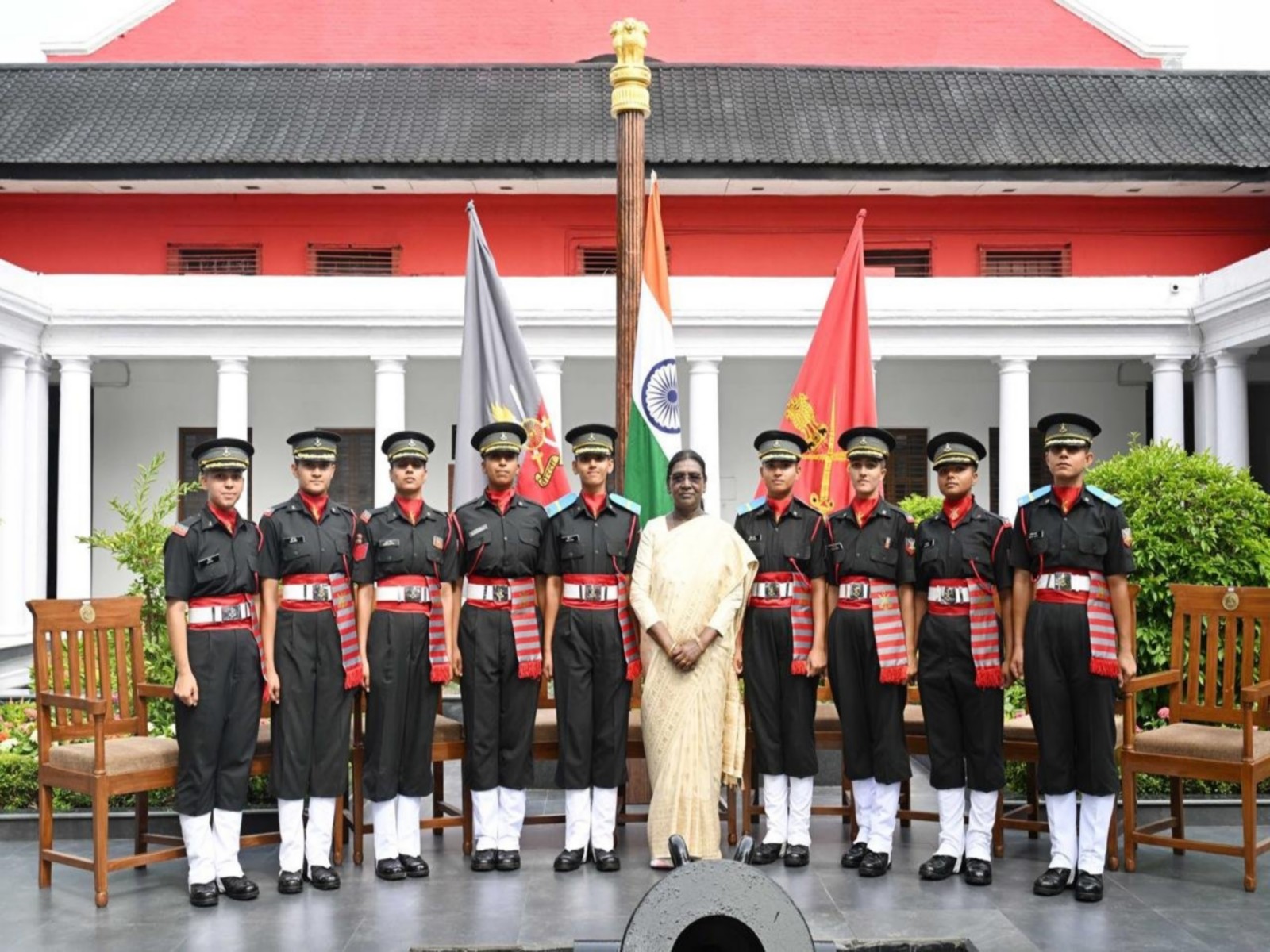Nine IMA women cadets with President Droupadi Murmu (Photo/ANI)