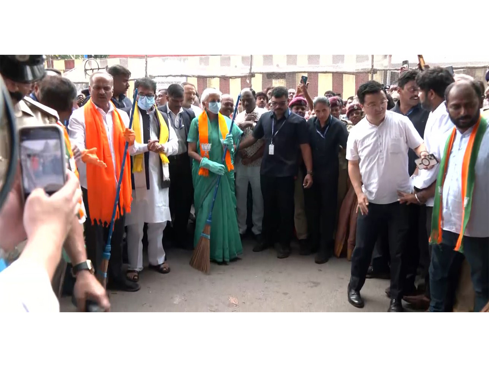 Finance Minister Nirmala Sitharaman participates in 'Swachh Bharat' drive (Photo/ANI) Finance Minister Nirmala Sitharaman participates in 'Swachh Bharat' drive (Photo/ANI)