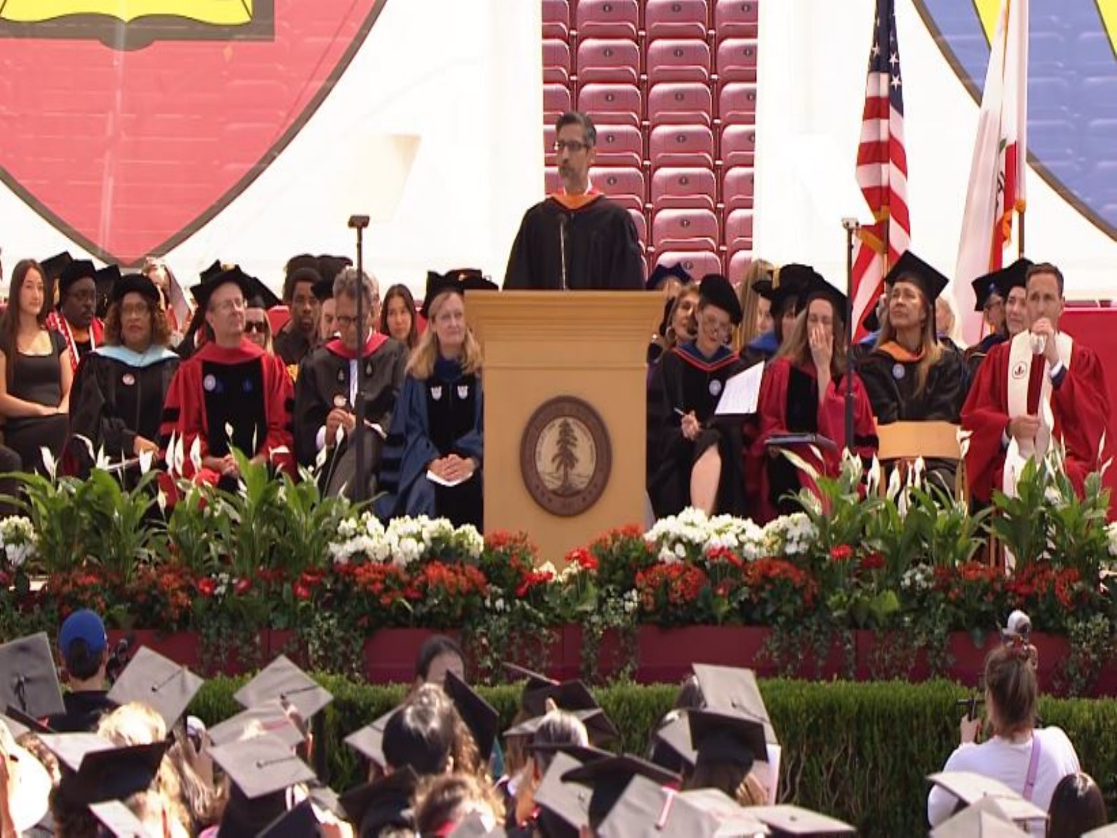 Sundar Pichai gives Stanford’s 2026 Commencement address (Photo/Youtube@stanford)
